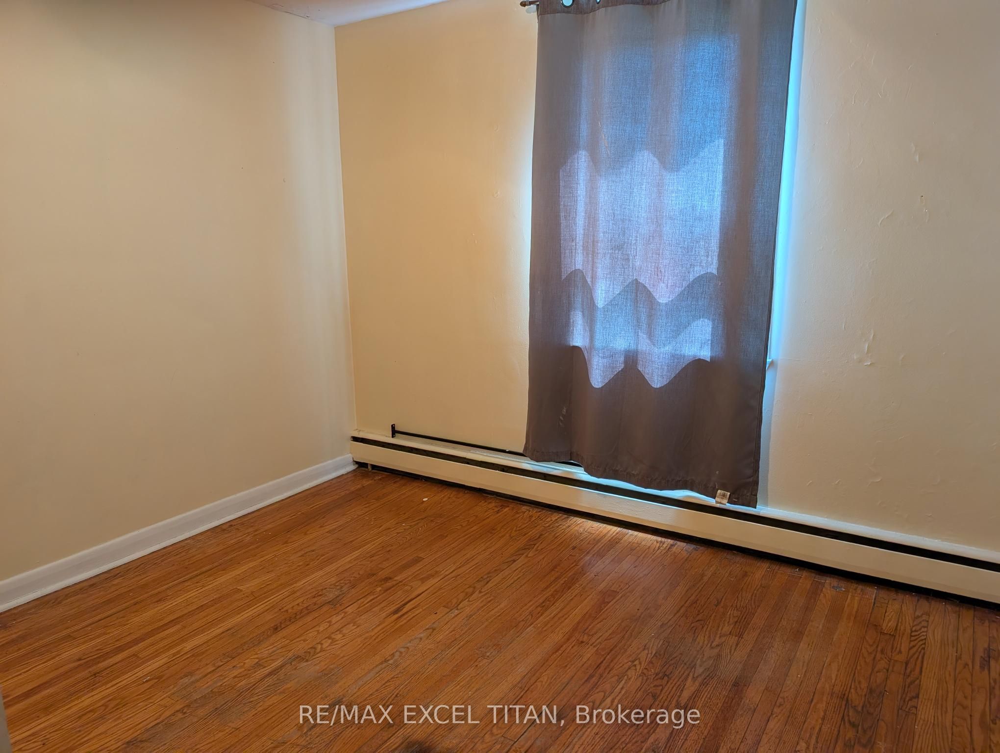 1201 Cedar Street 7 Property Photo 2