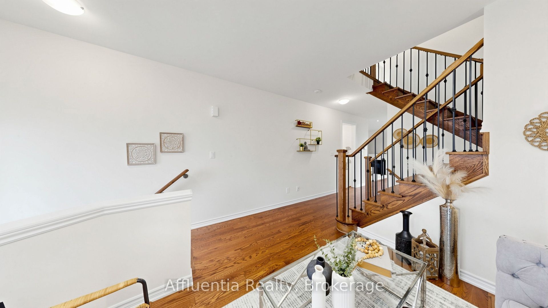 61 Hickling Lane Property Photo 7