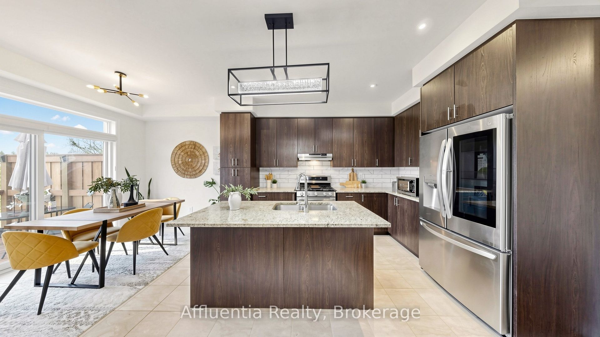 61 Hickling Lane Property Photo 13