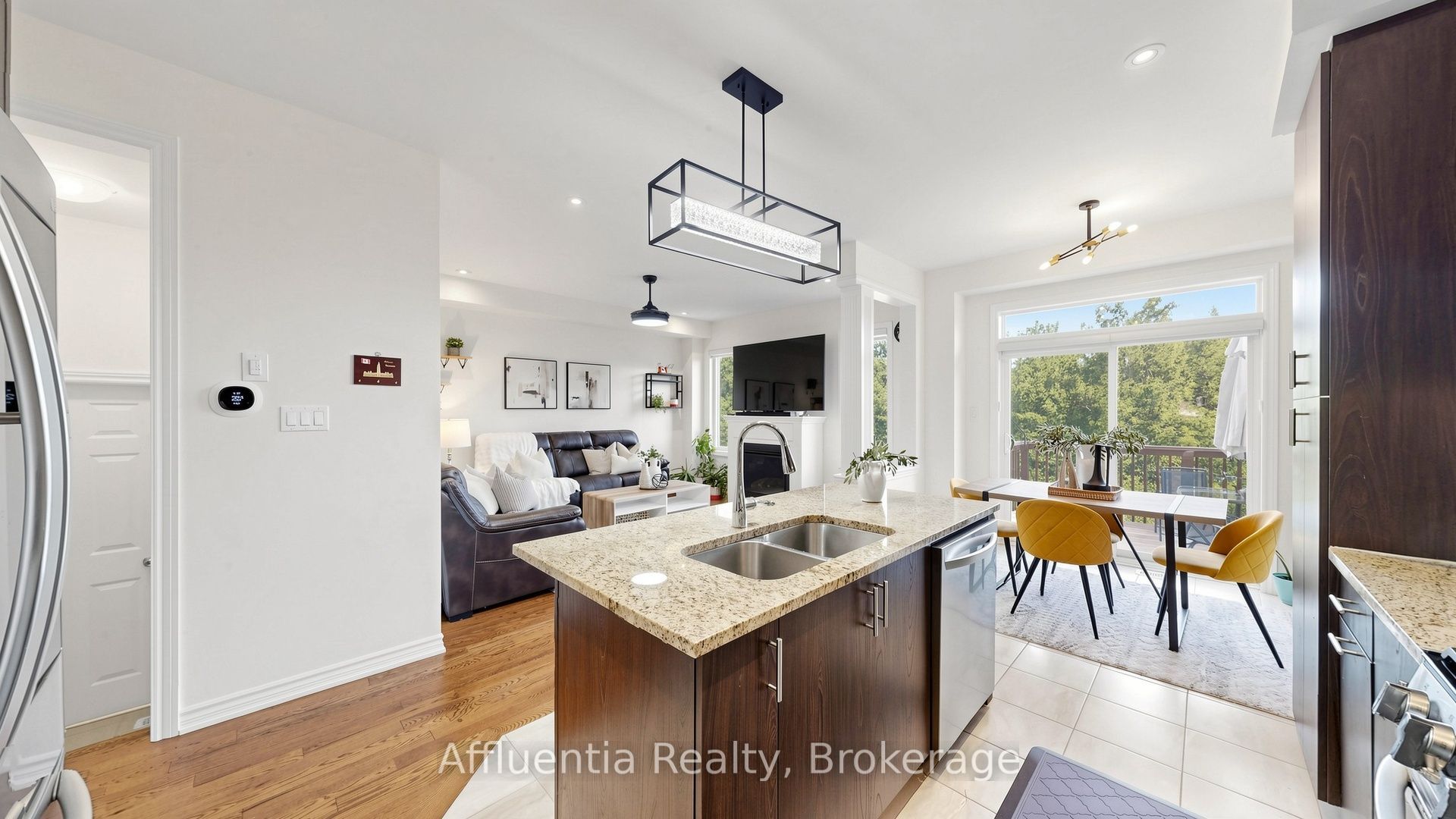 61 Hickling Lane Property Photo 14