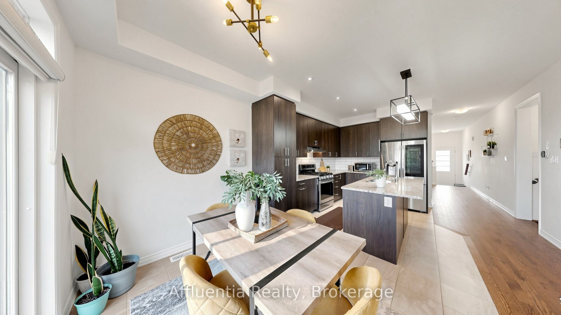 61 Hickling Lane Property Photo 19
