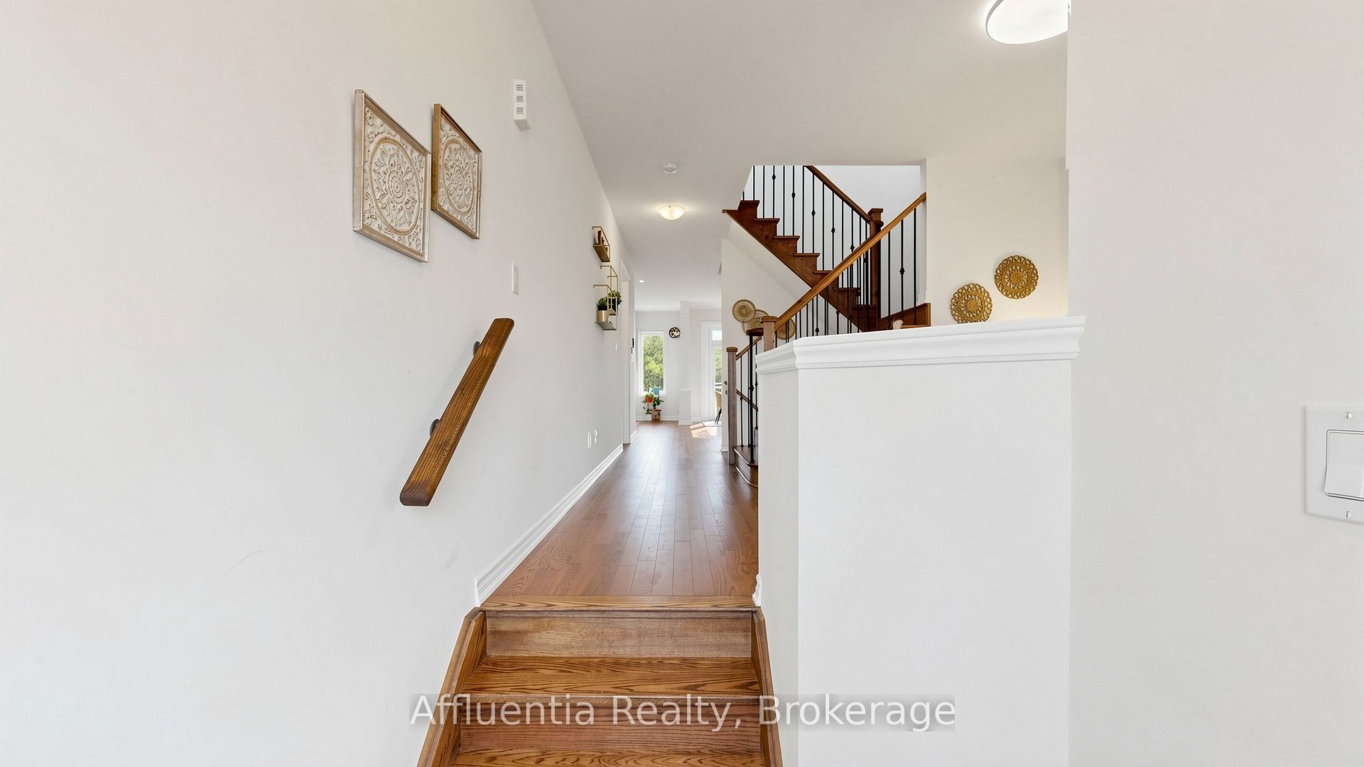 61 Hickling Lane Property Photo 21
