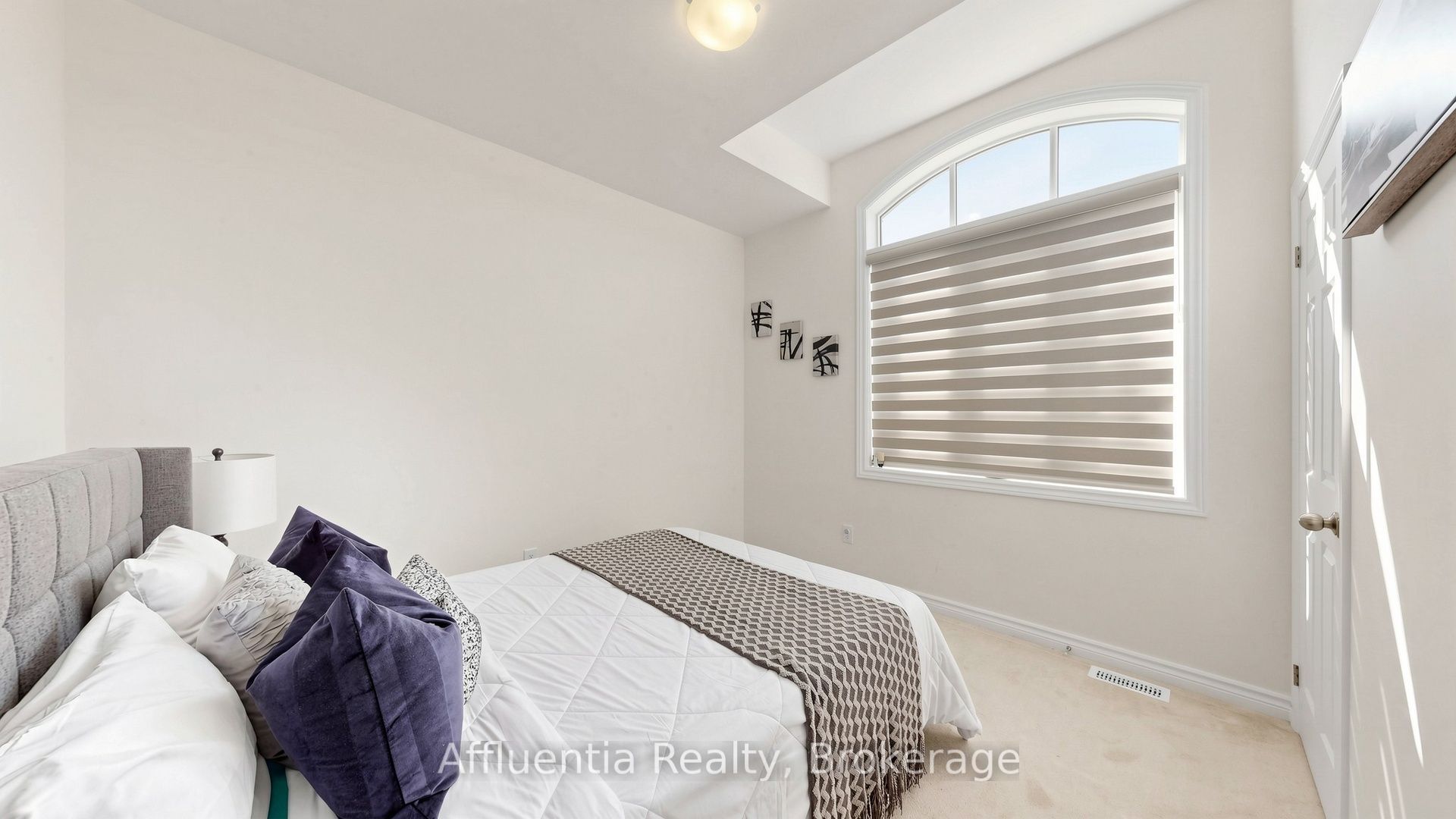 61 Hickling Lane Property Photo 34