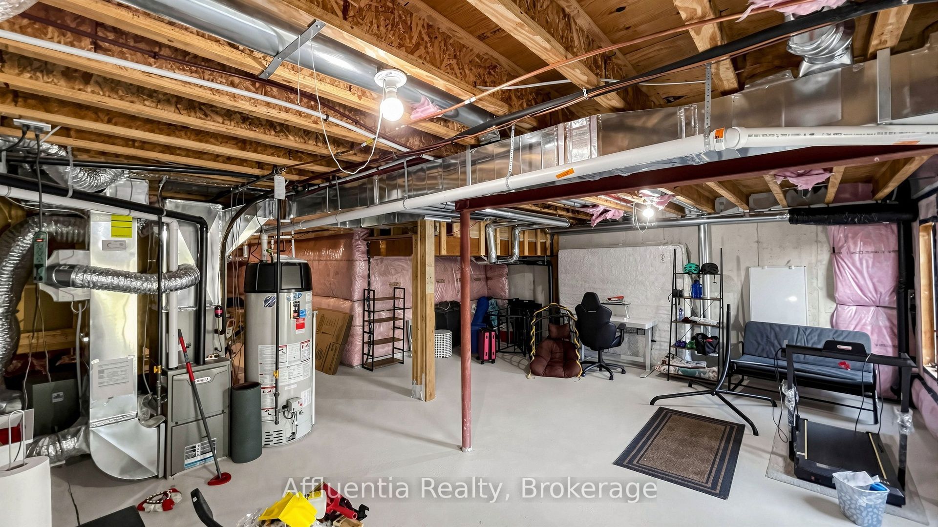 61 Hickling Lane Property Photo 41
