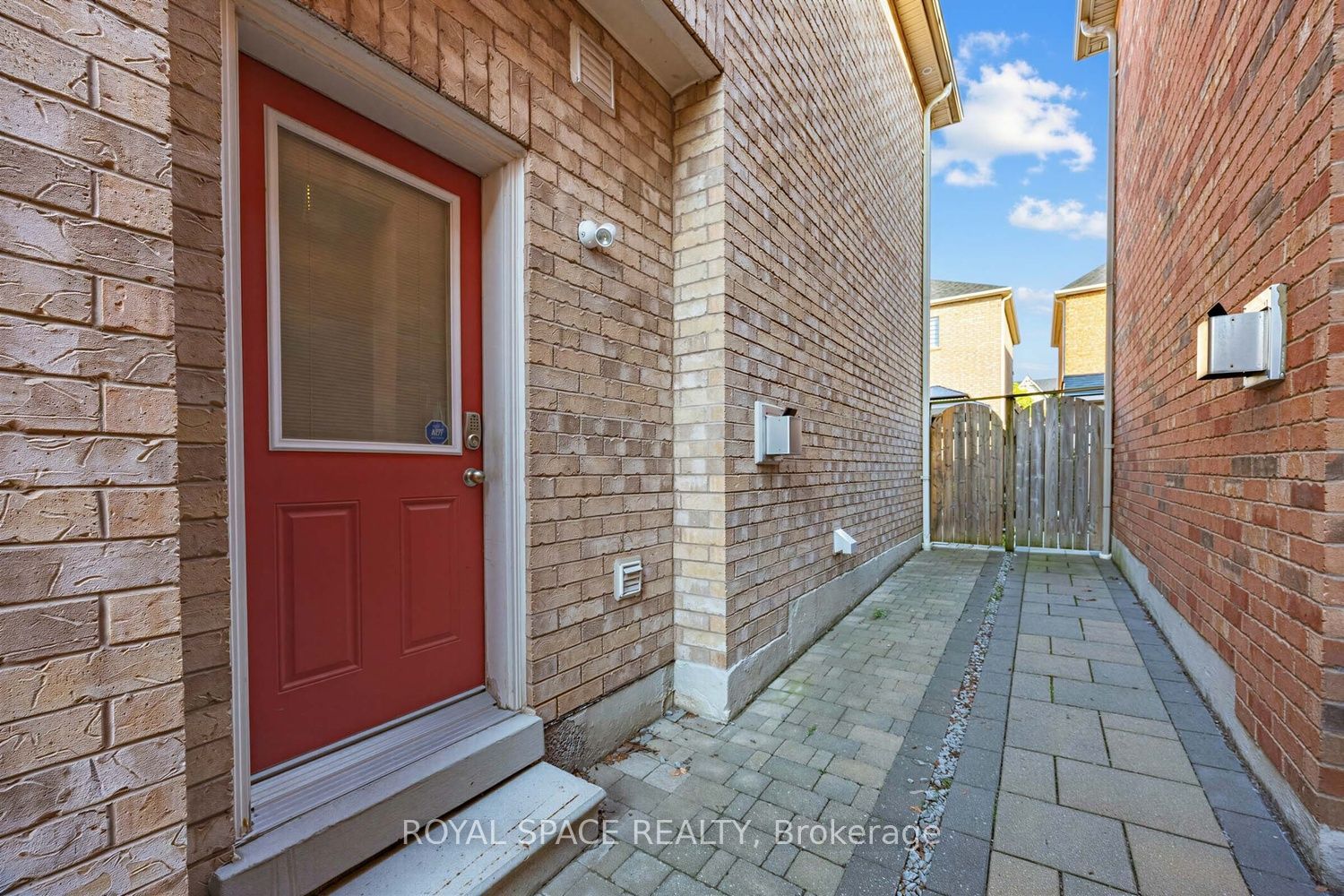 7 Urwin Street Property Photo 35