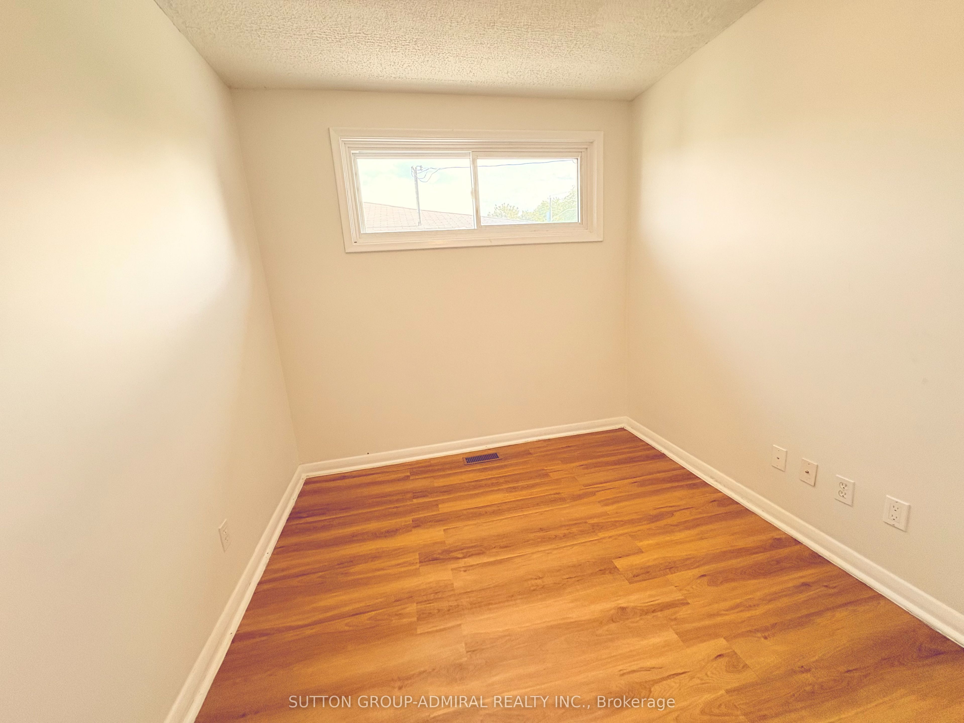 319 Dovedale Drive Property Photo 11
