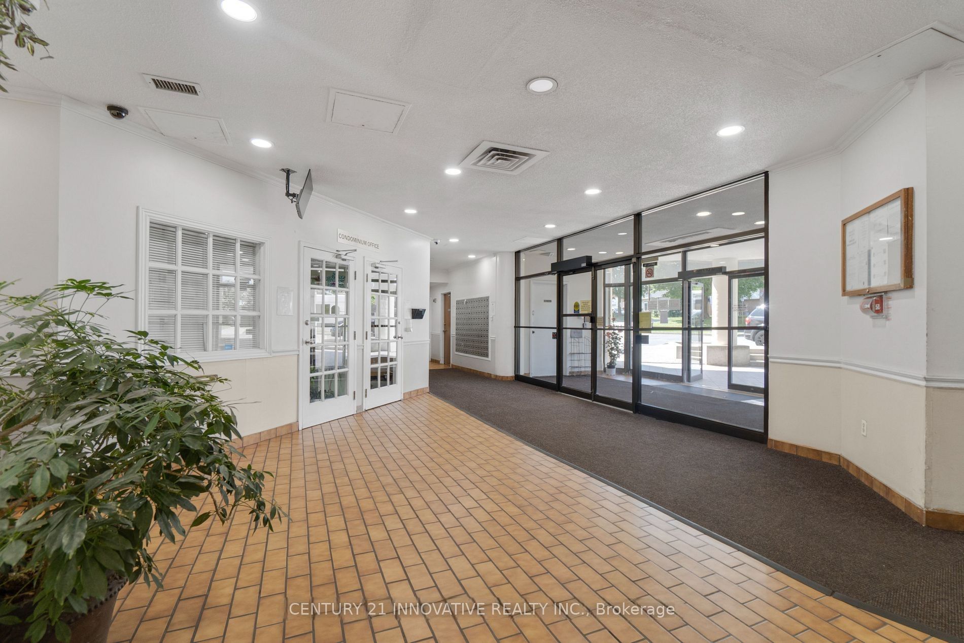 5580 Sheppard Avenue E 312 Property Photo 6