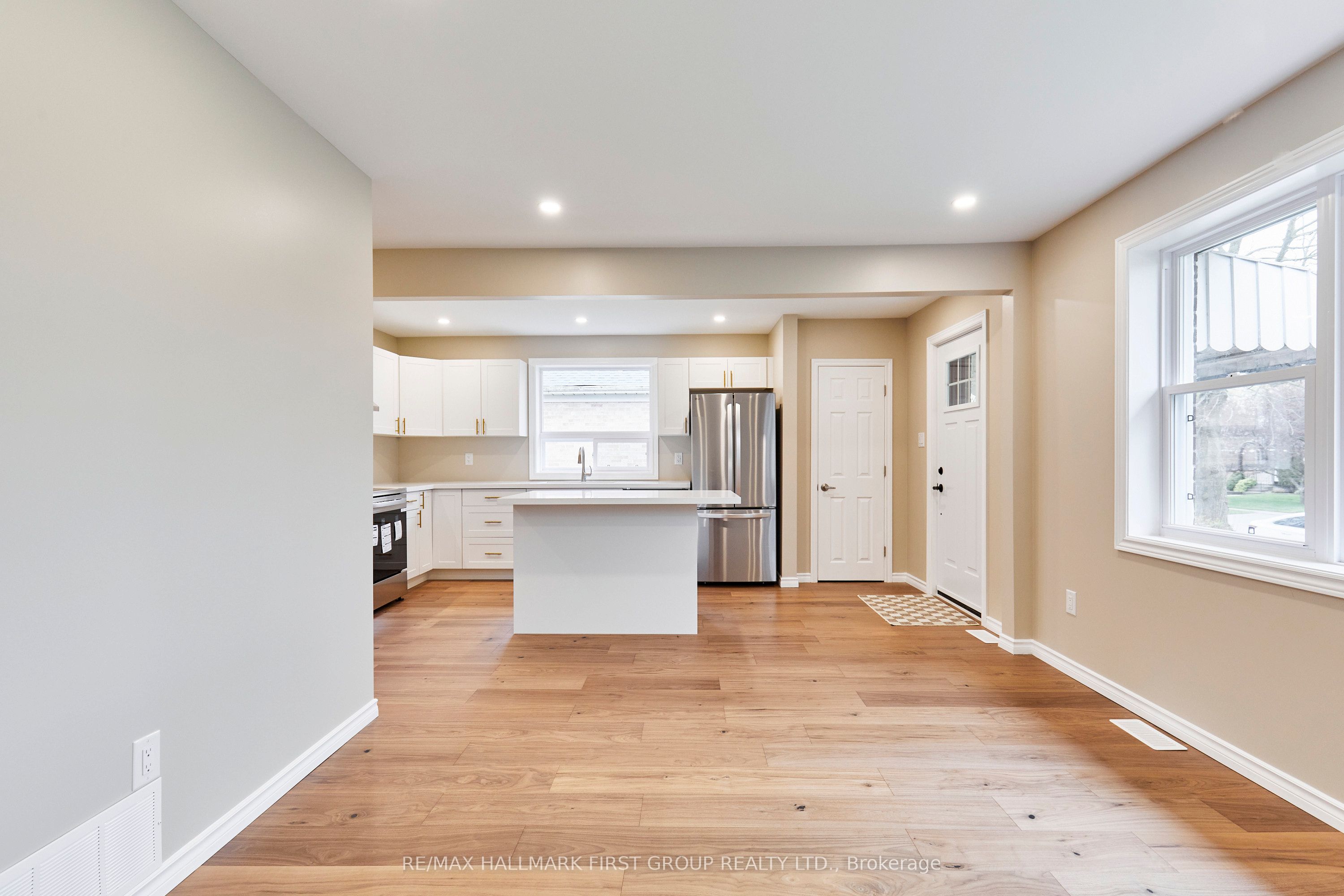 295 Baldwin Street Property Photo 13
