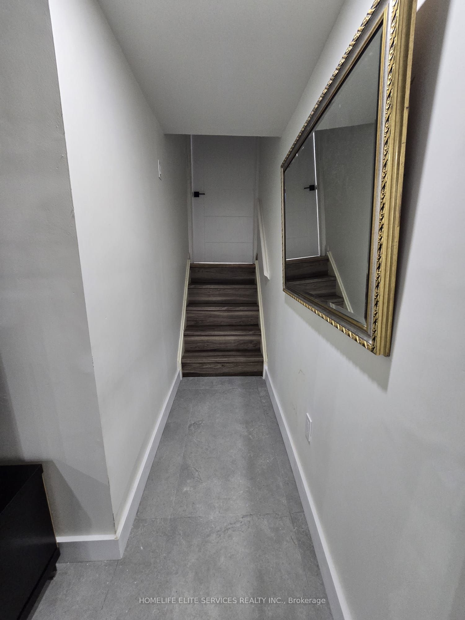 36 Manorglen Crescent Property Photo 10