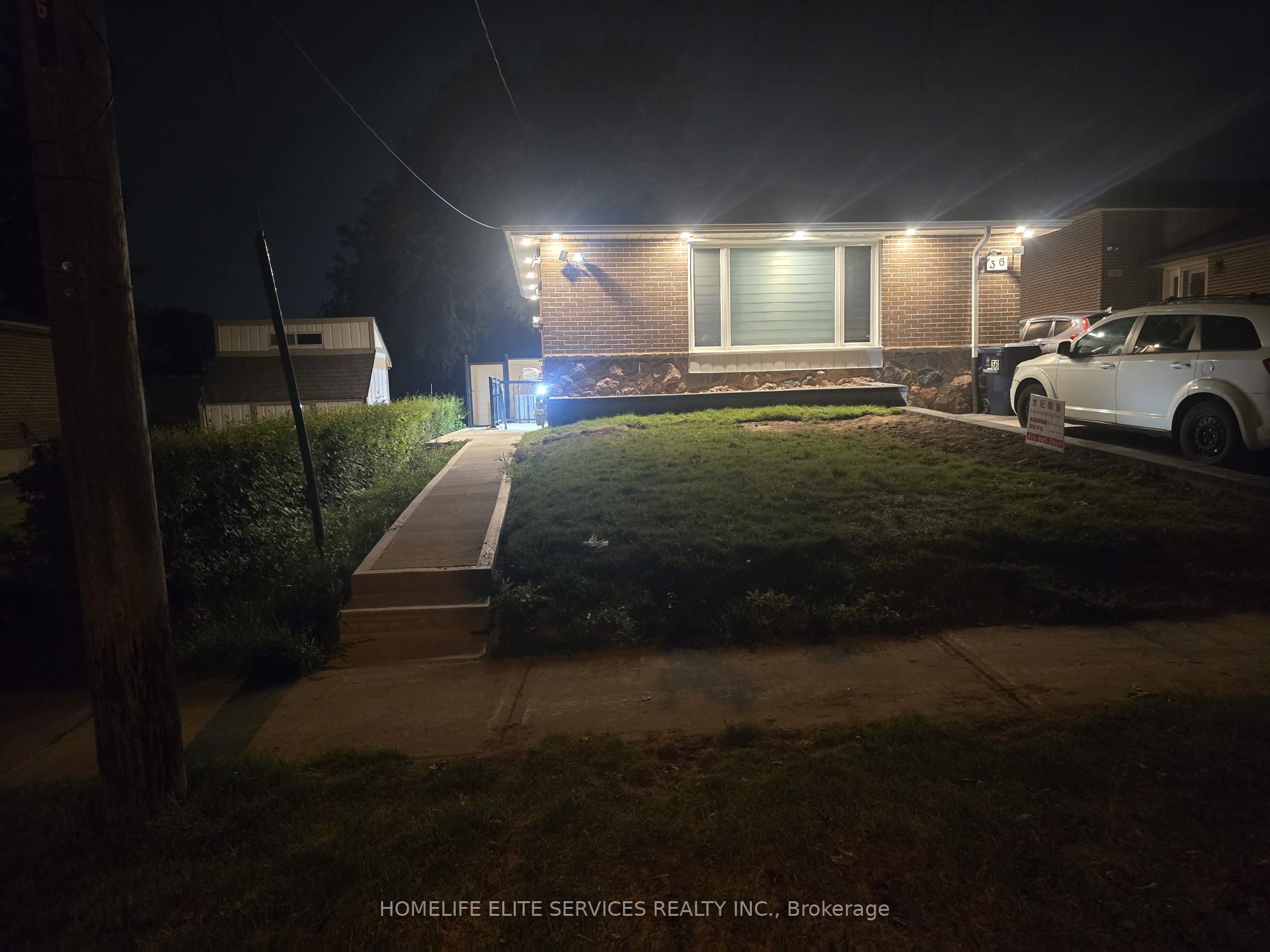 36 Manorglen Crescent Property Photo 22