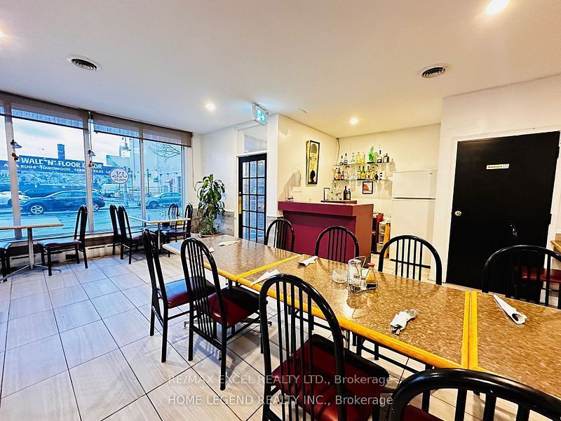 20 King Street E Property Photo 5