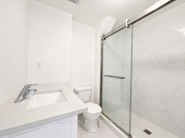 20 King Street E Property Photo 18