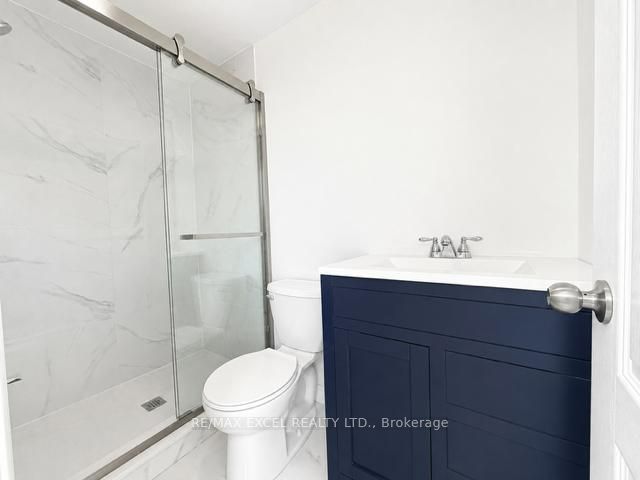 20 King Street E Property Photo 21