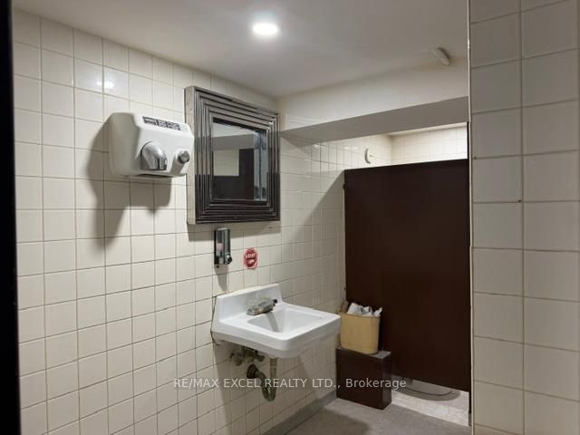 20 King Street E Property Photo 27