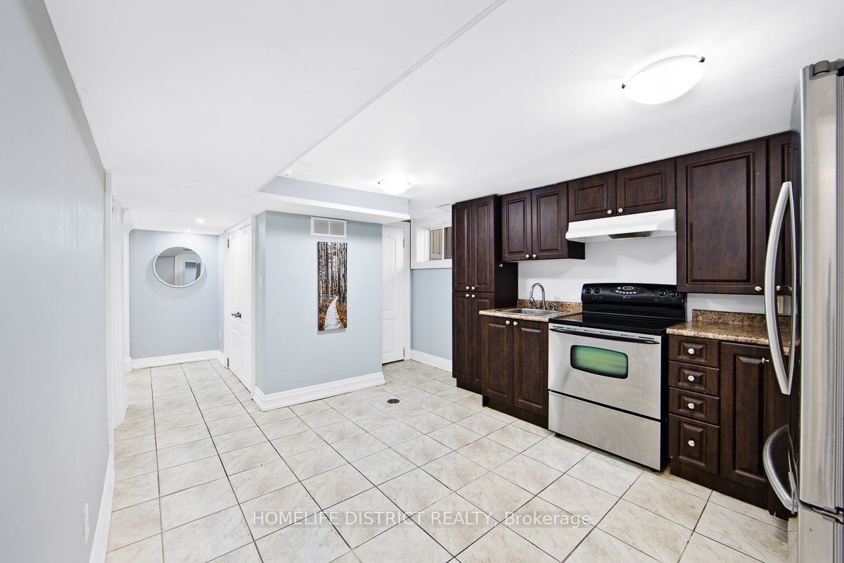950 Mink Street Property Photo 25