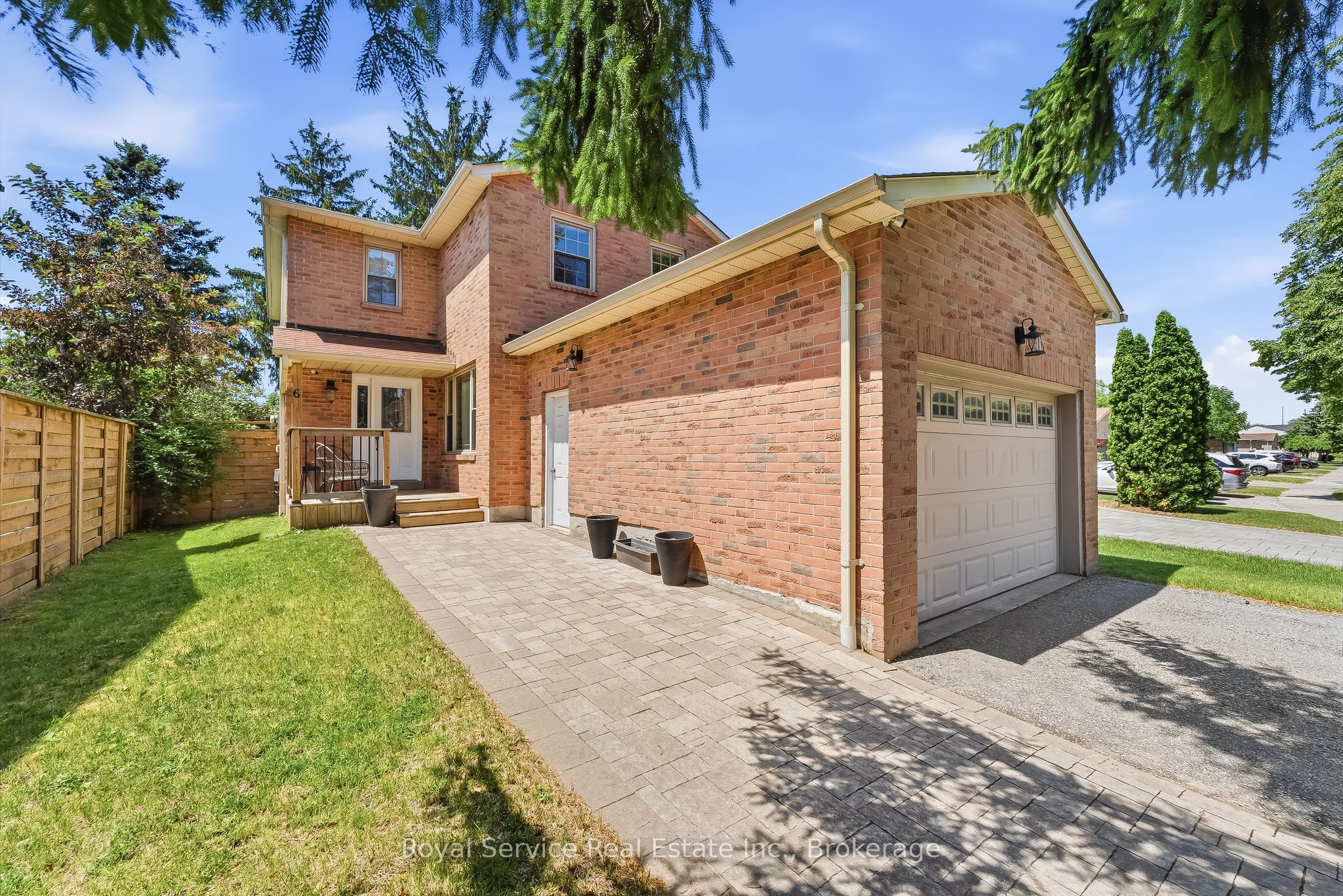 6 Gilmour Drive Property Photo 1