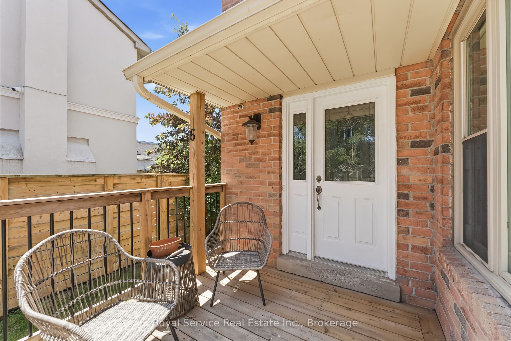 6 Gilmour Drive Property Photo 4
