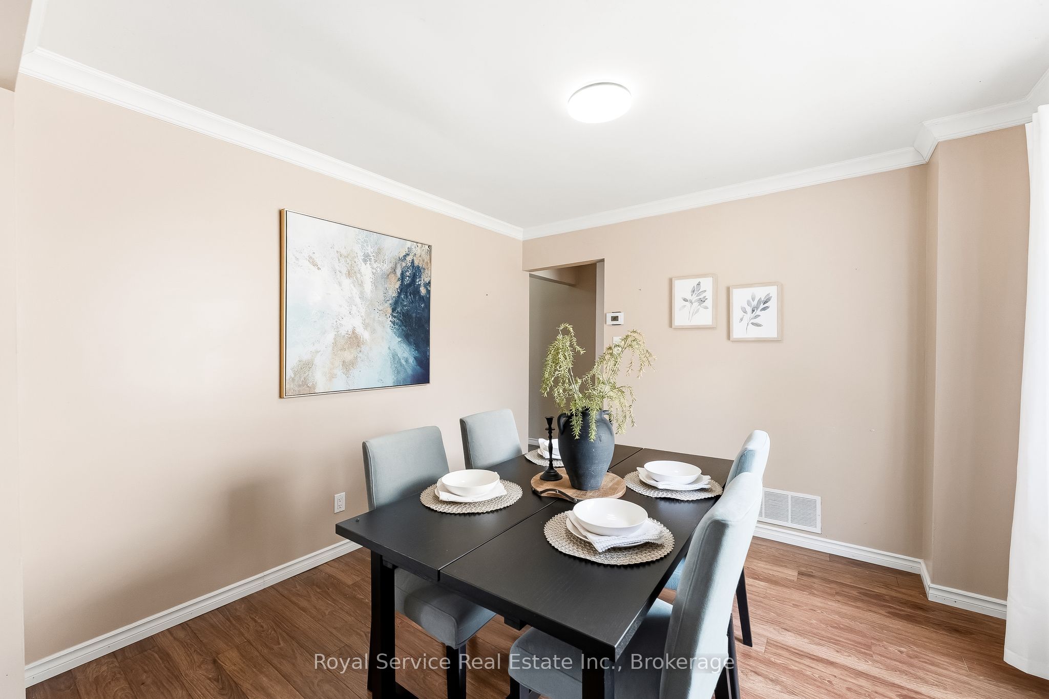 6 Gilmour Drive Property Photo 10