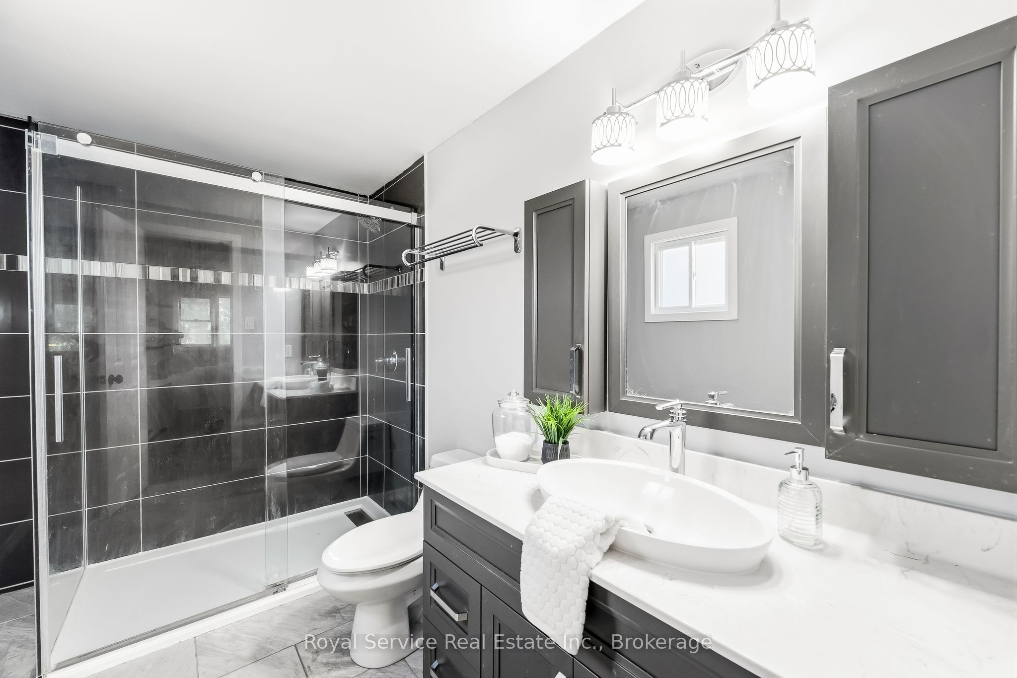 6 Gilmour Drive Property Photo 28
