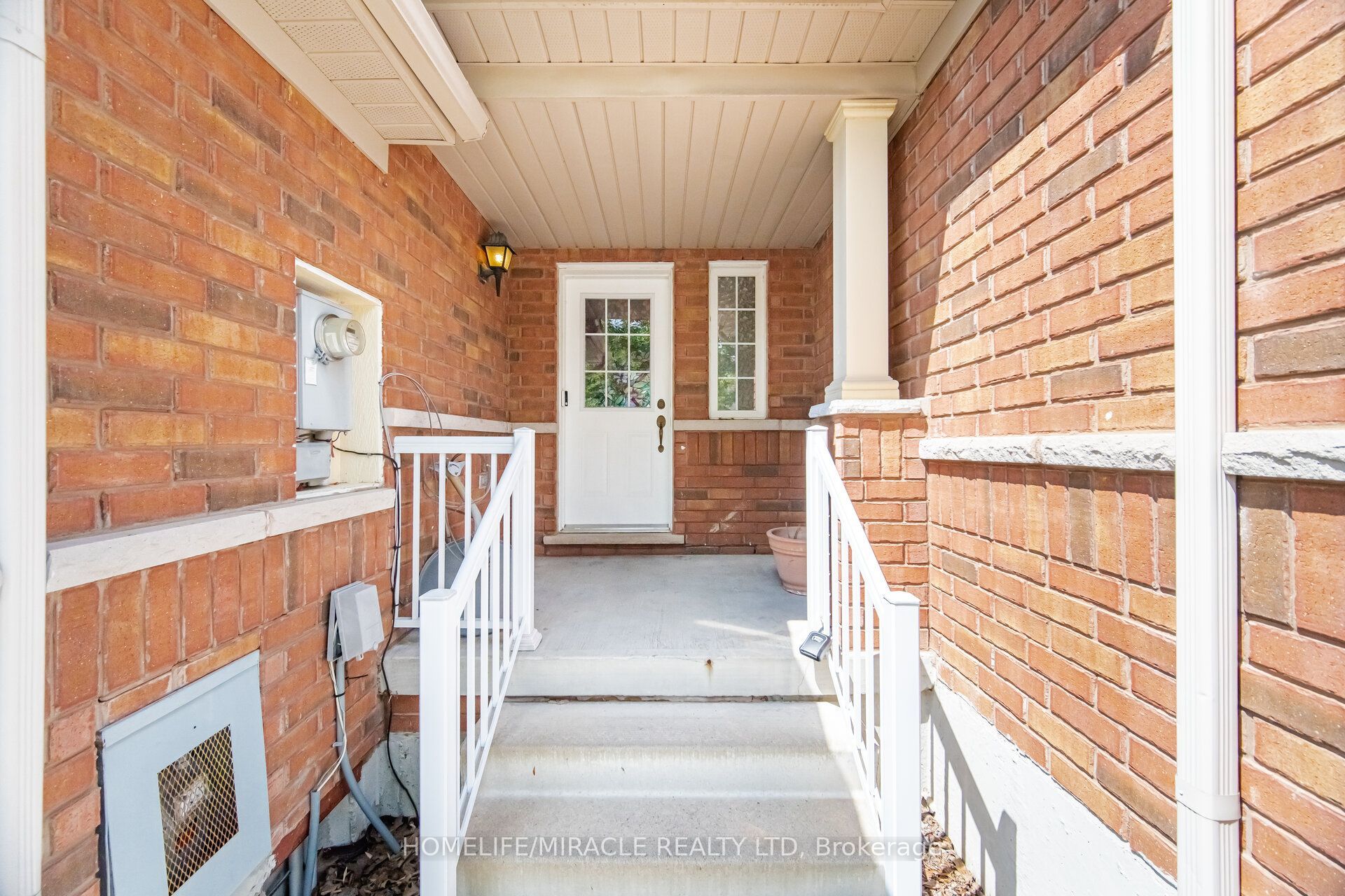 6 Barkdale Way Property Photo 3