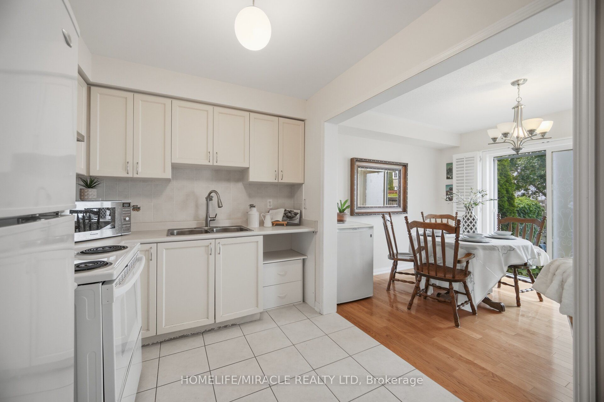 6 Barkdale Way Property Photo 8
