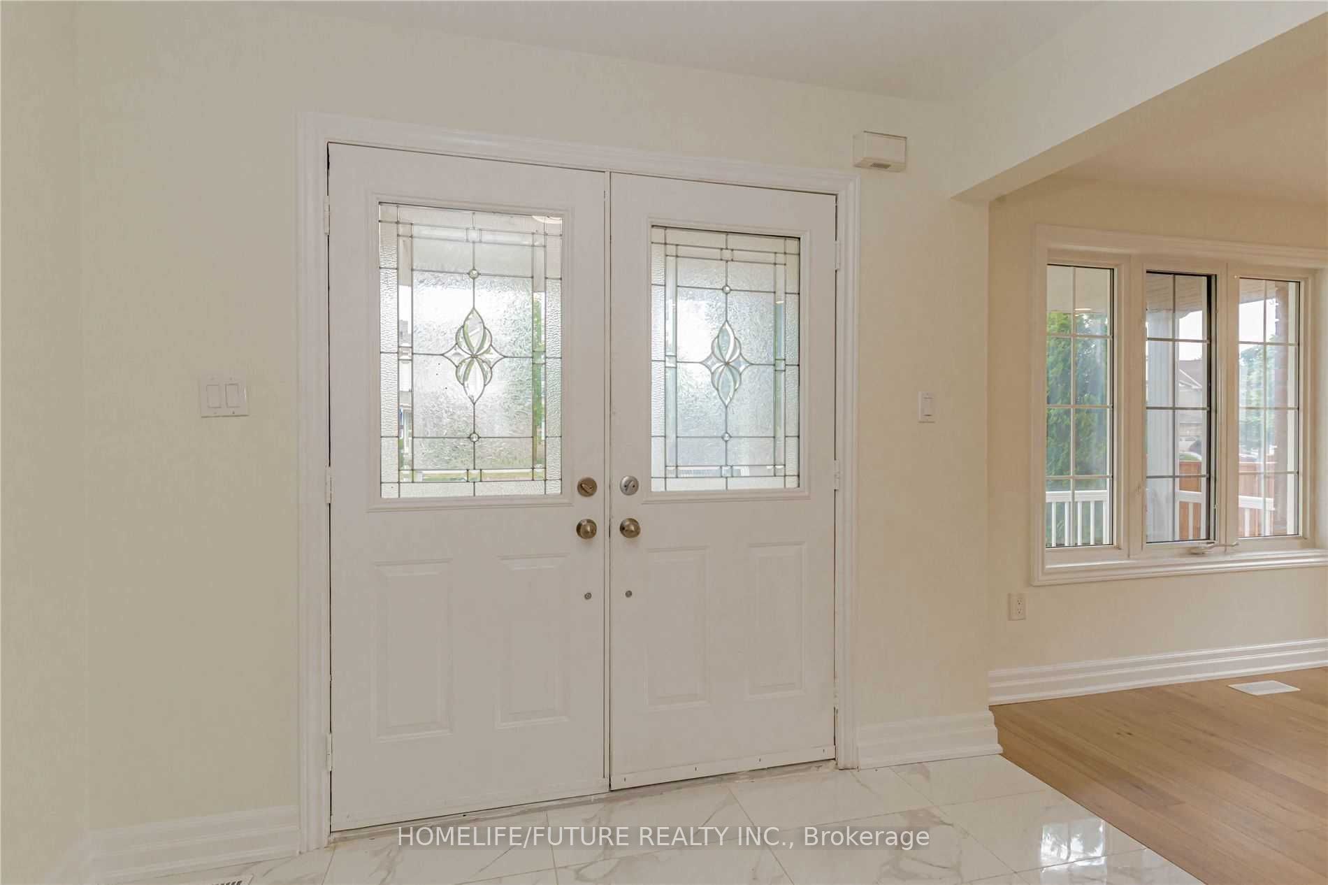 1 Catkins Crescent Property Photo 4