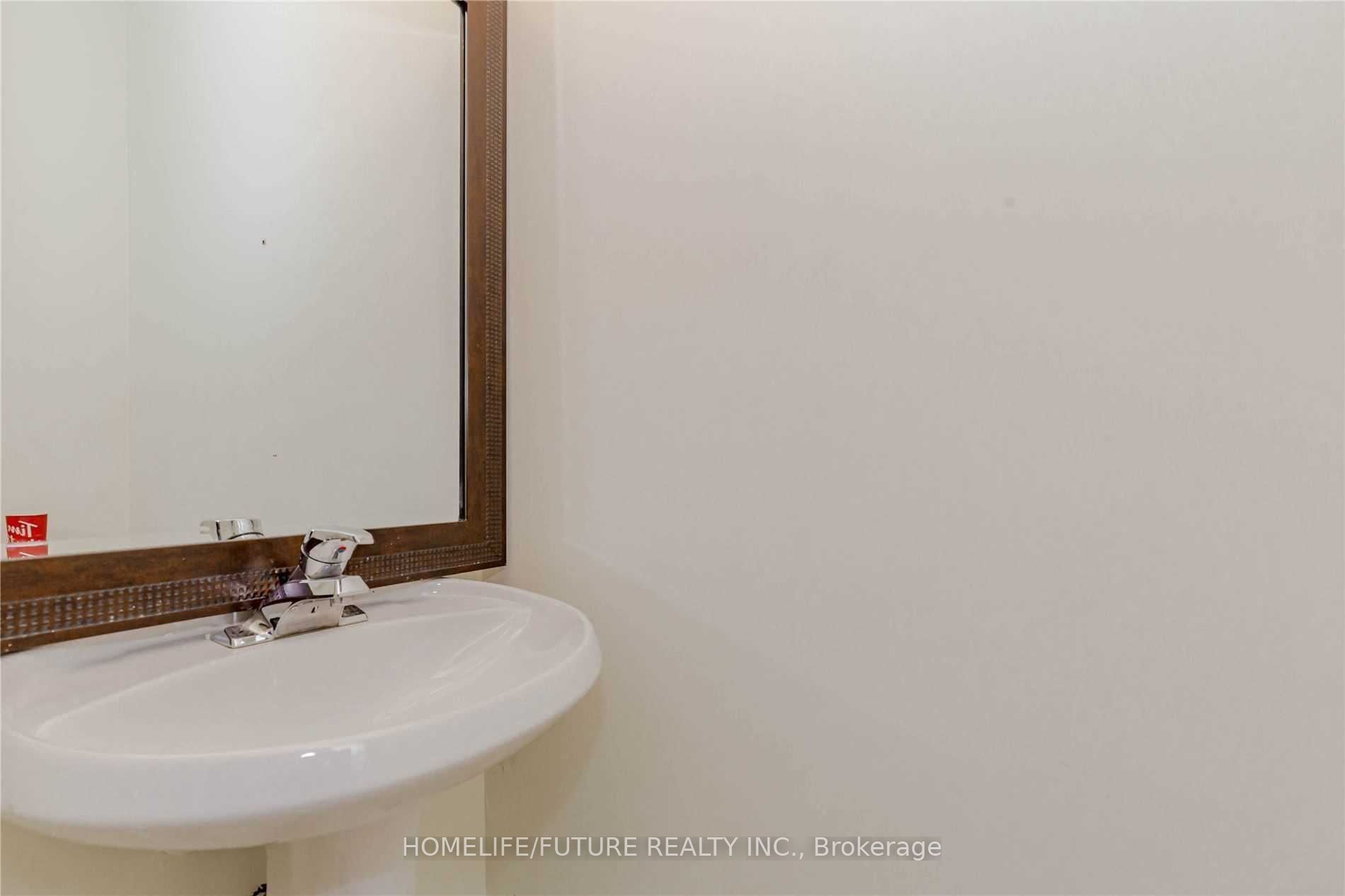 1 Catkins Crescent Property Photo 12