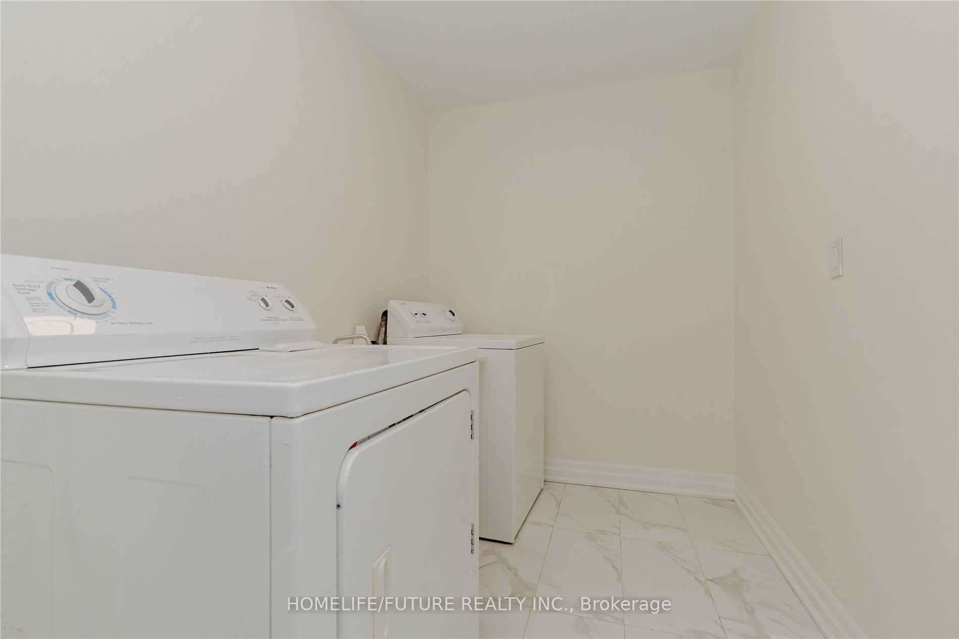 1 Catkins Crescent Property Photo 13
