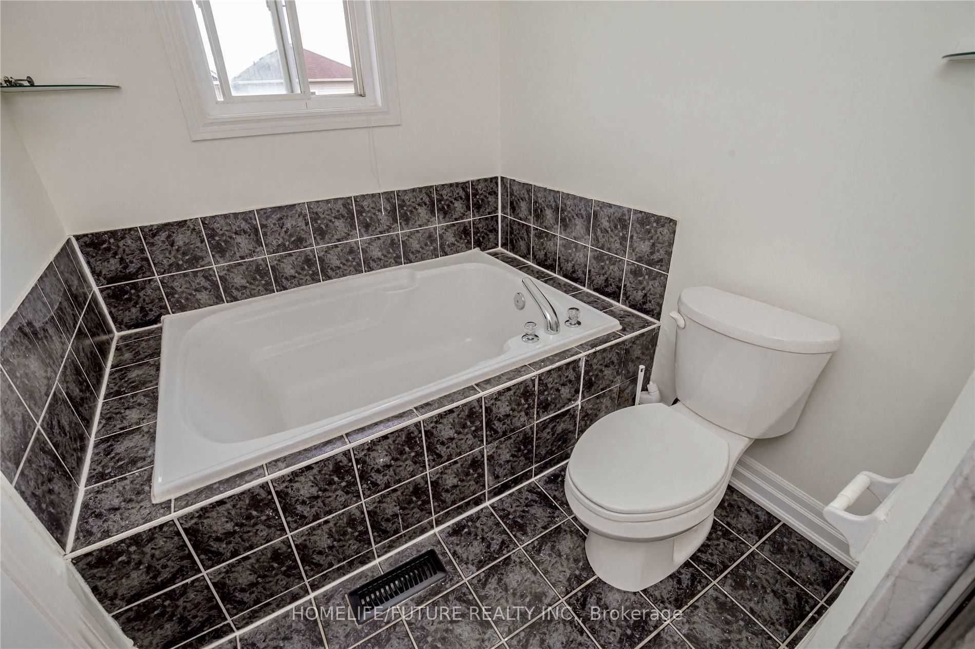 1 Catkins Crescent Property Photo 21