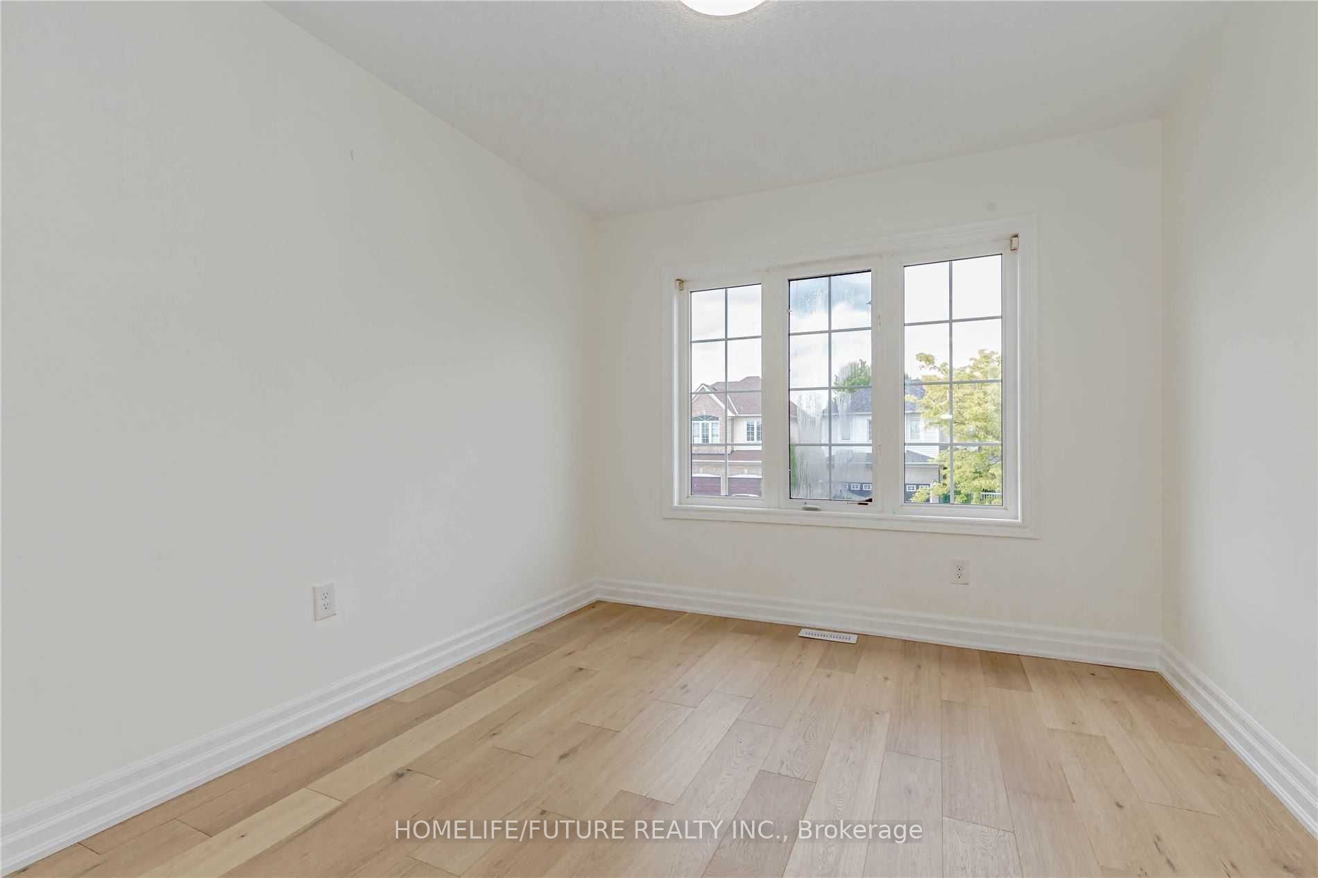 1 Catkins Crescent Property Photo 26
