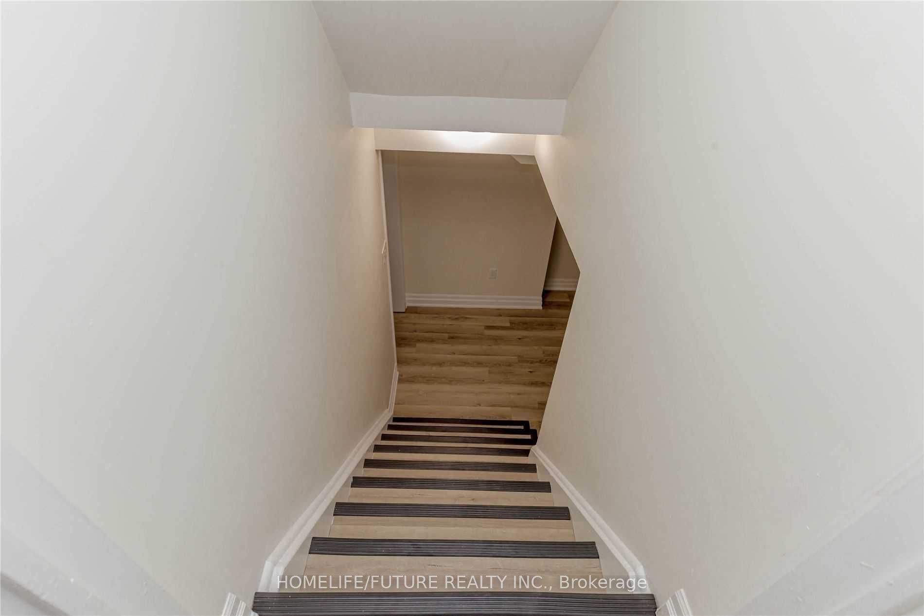 1 Catkins Crescent Property Photo 33