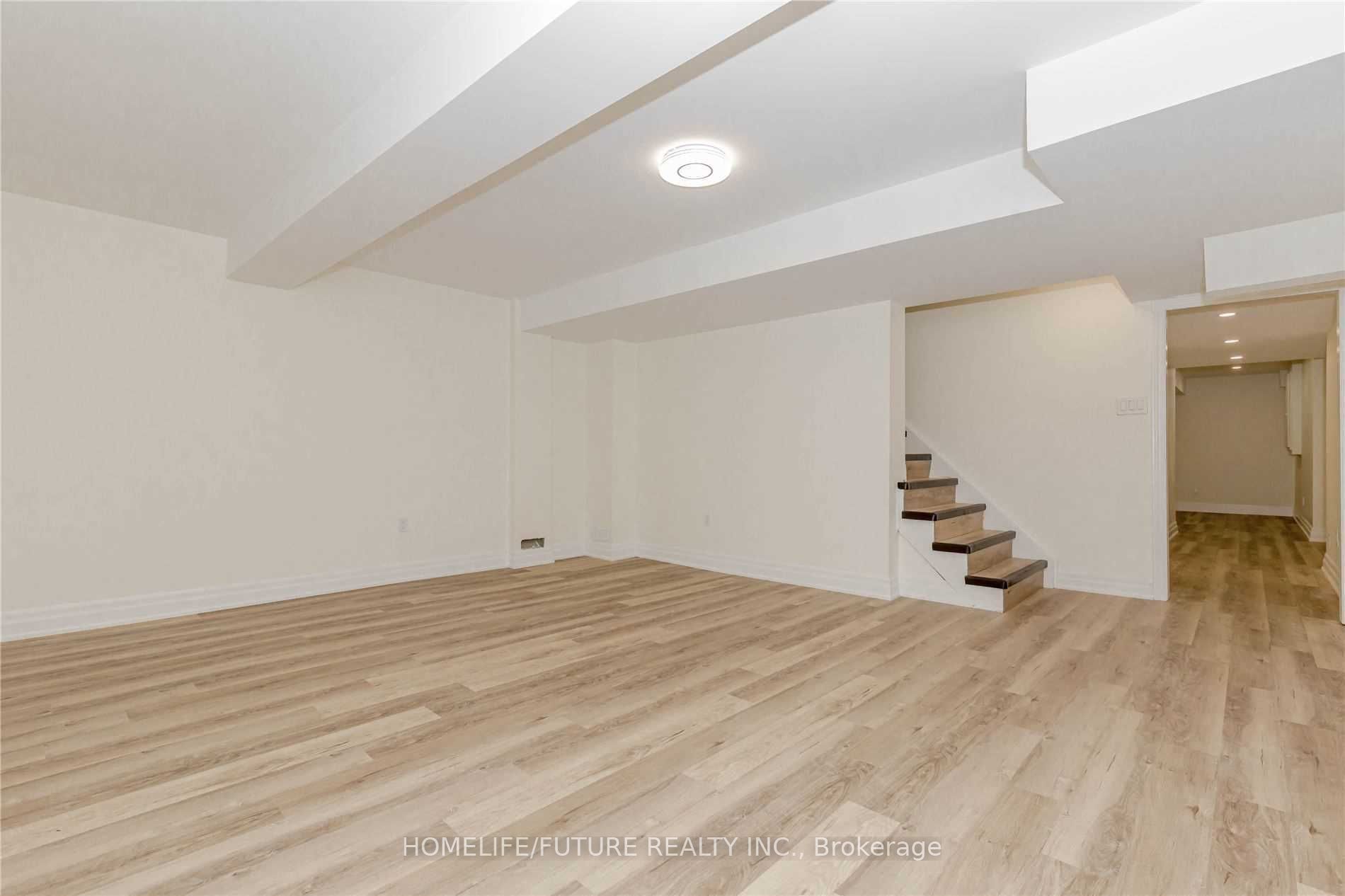 1 Catkins Crescent Property Photo 35