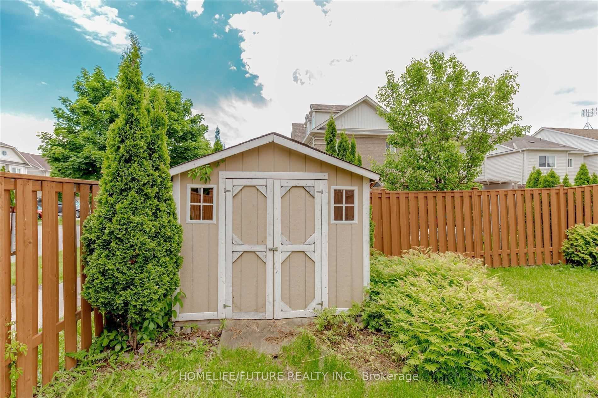 1 Catkins Crescent Property Photo 40