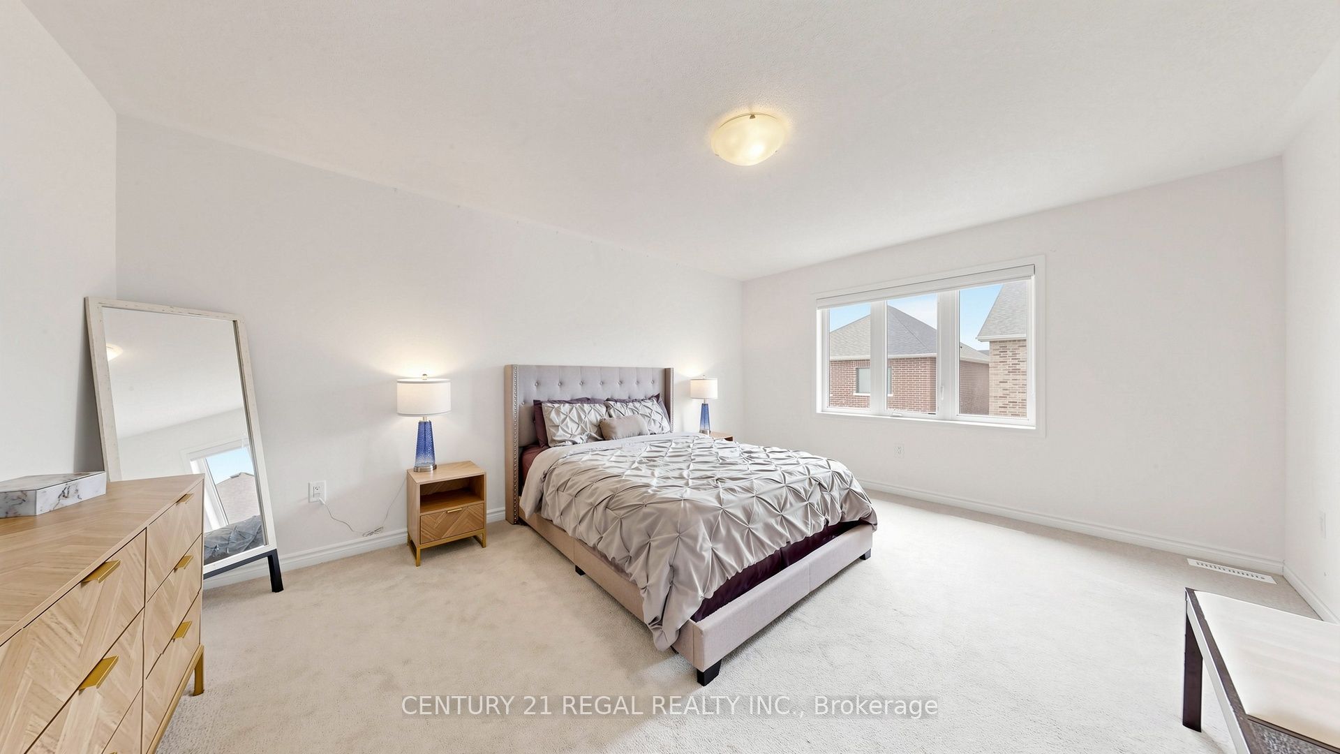 1403 Longspur Trail Property Photo 18