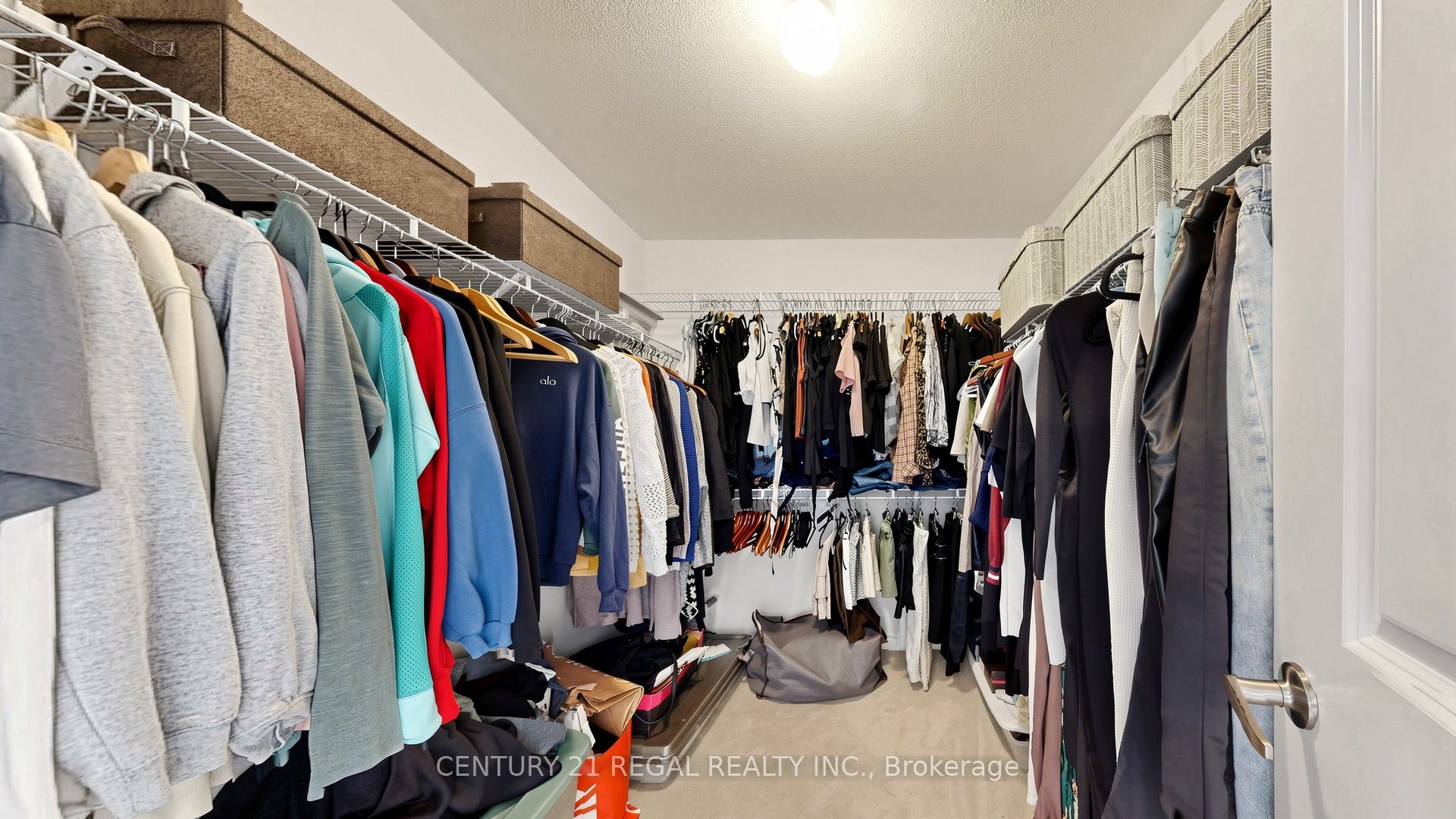 1403 Longspur Trail Property Photo 21