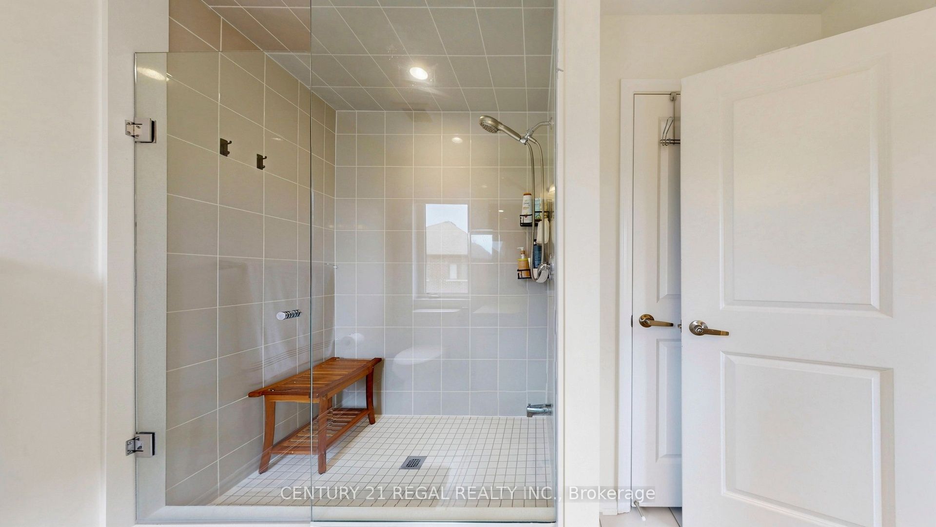 1403 Longspur Trail Property Photo 23