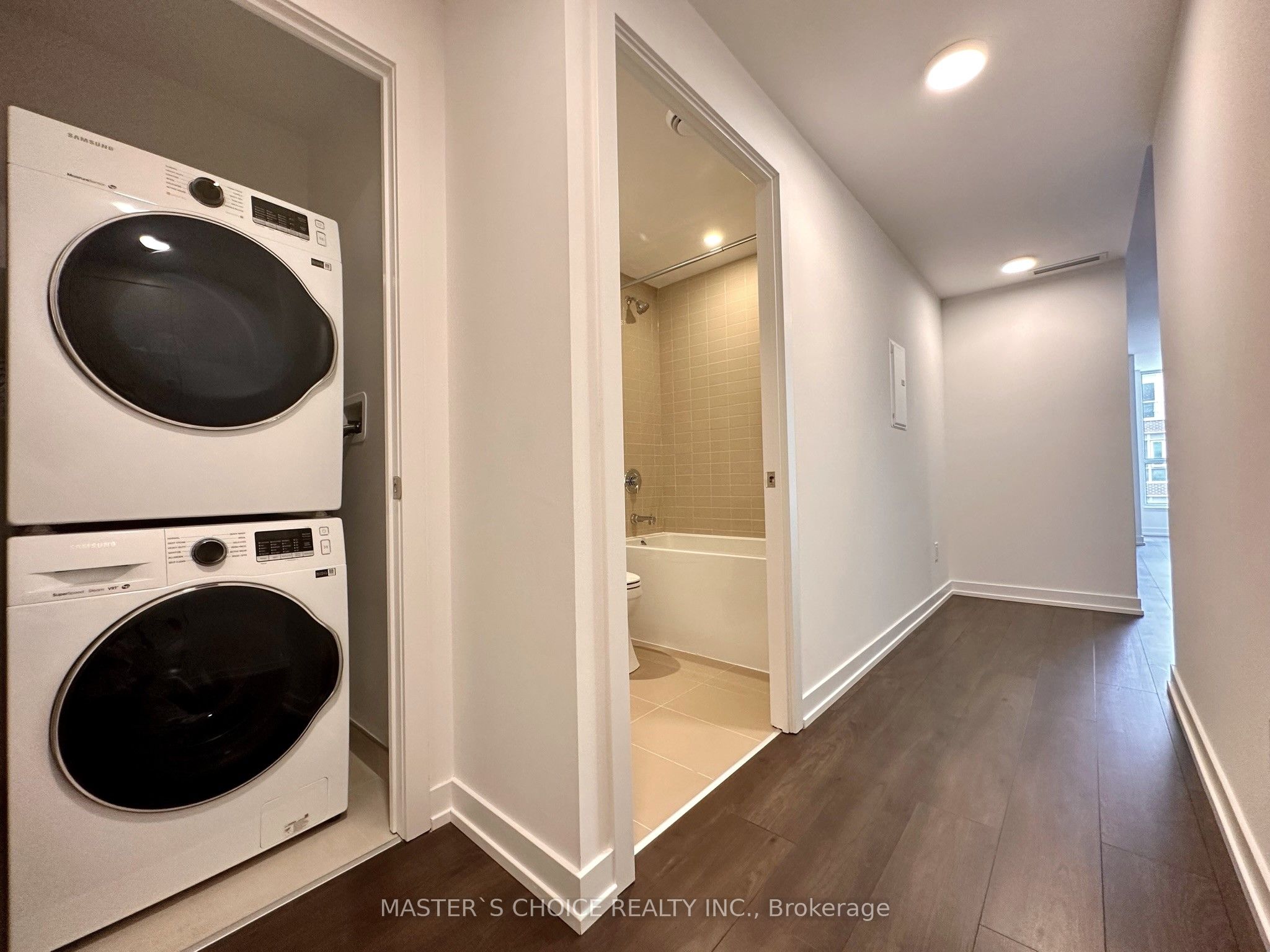 150 Logan Avenue 323 Property Photo 4