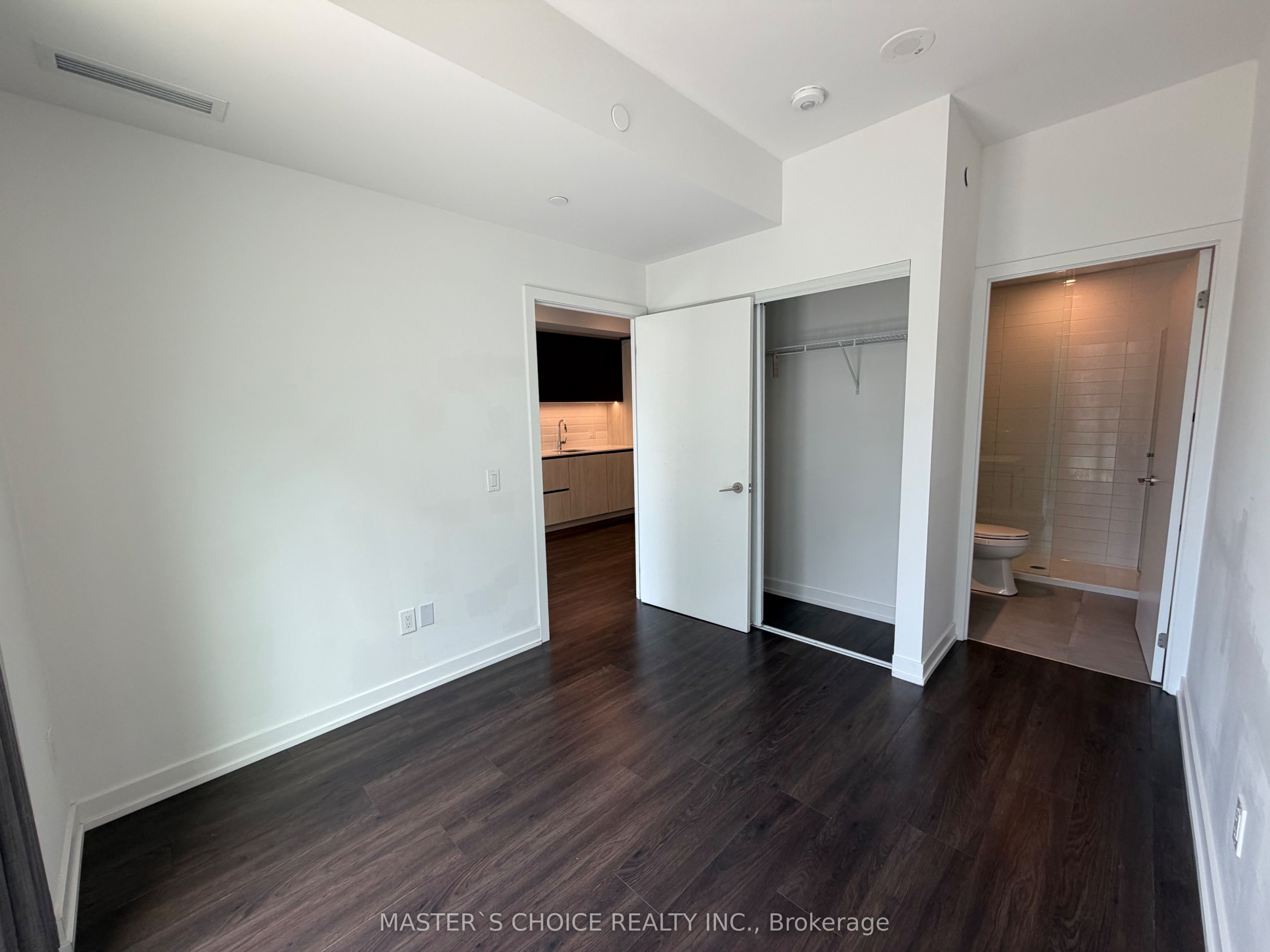 150 Logan Avenue 323 Property Photo 15