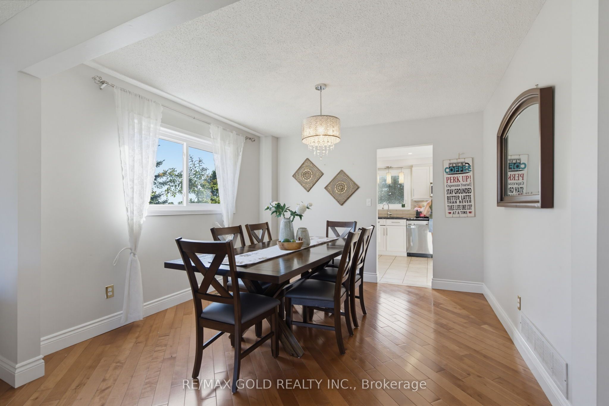 38 Silverbirch Place Property Photo 12