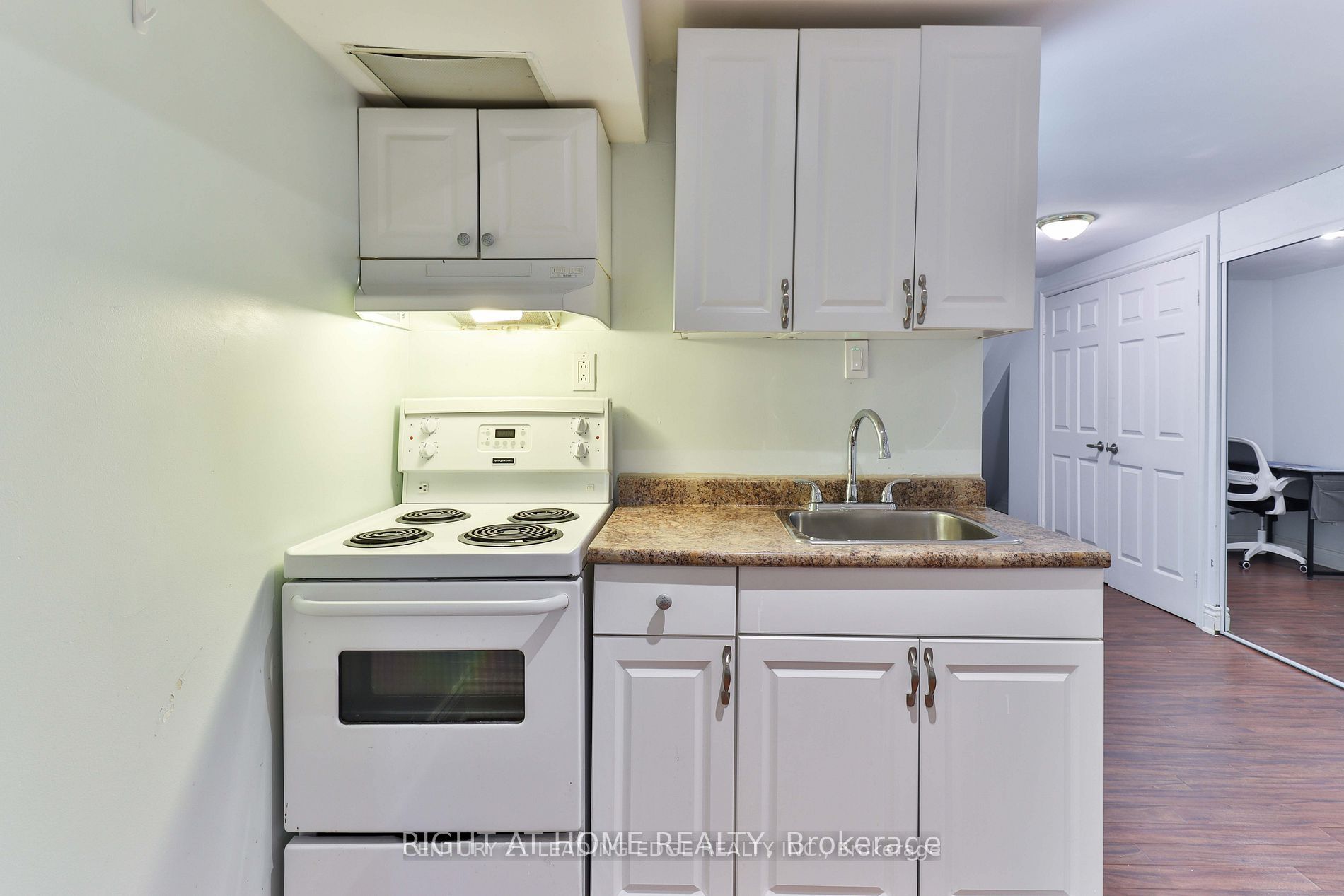 143 Gamble Avenue (bsmt) Property Photo 8