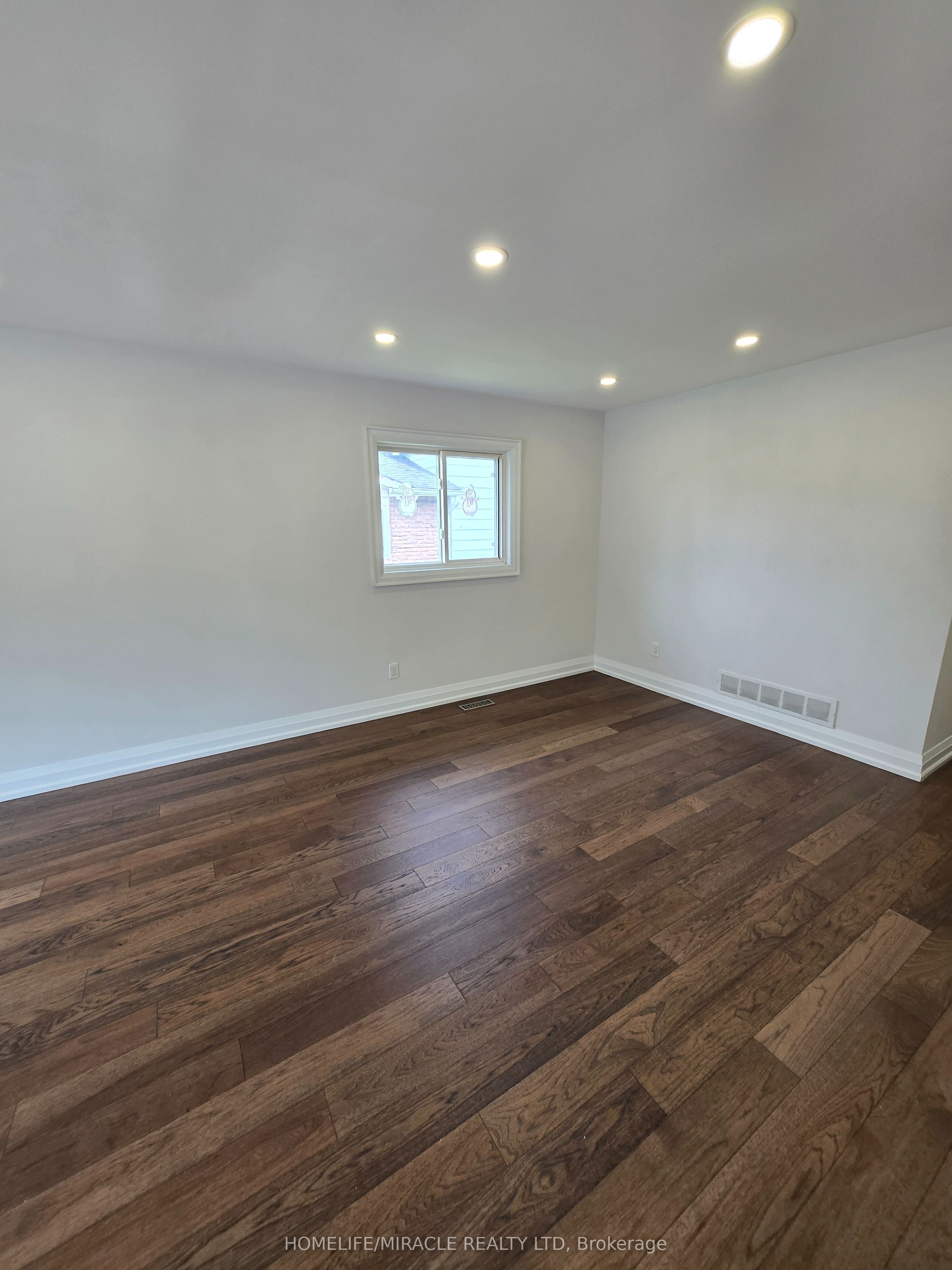 44 Staley Terrace Property Photo 6