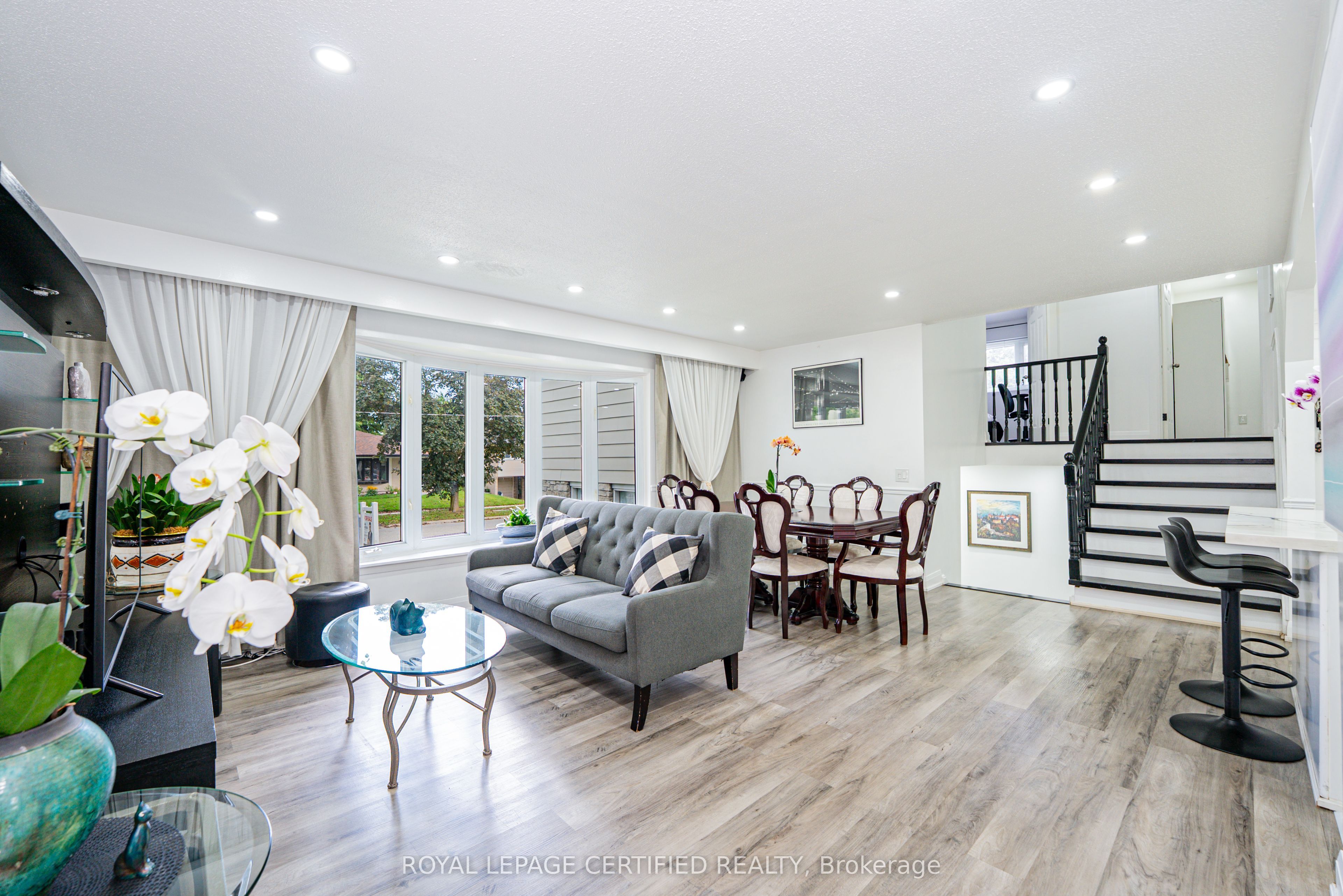 48 Highcastle Road Property Photo 8