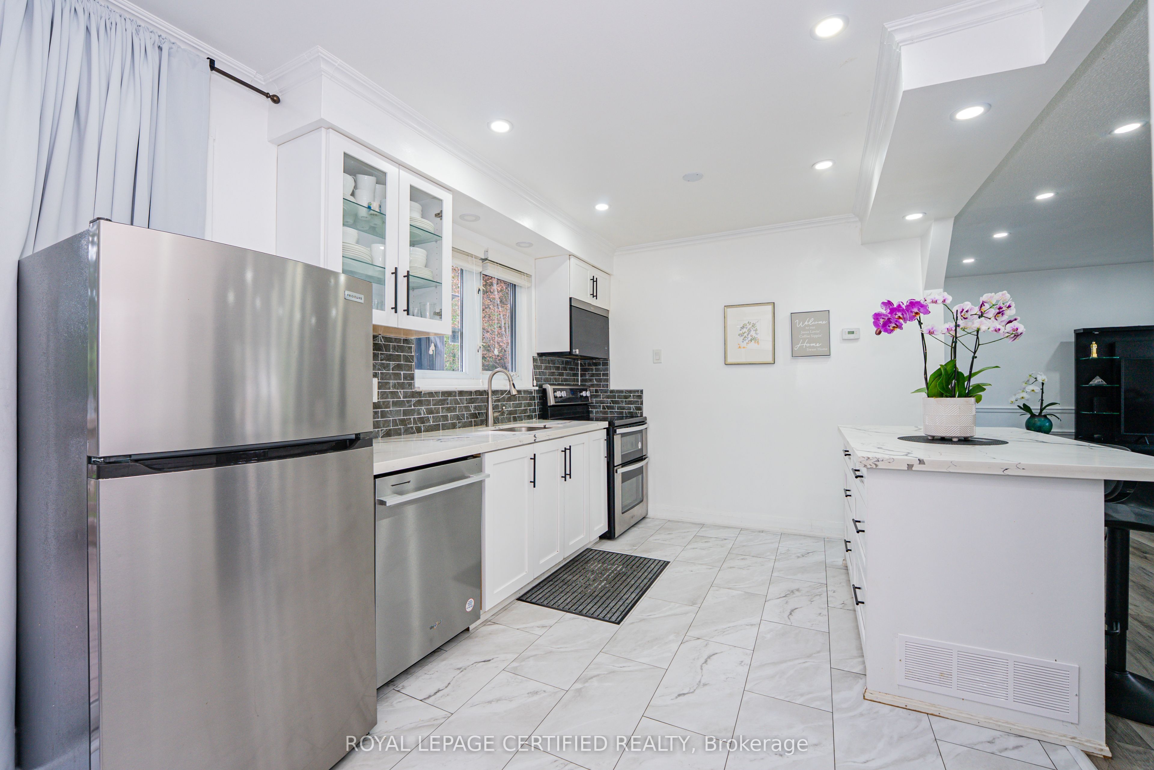 48 Highcastle Road Property Photo 14