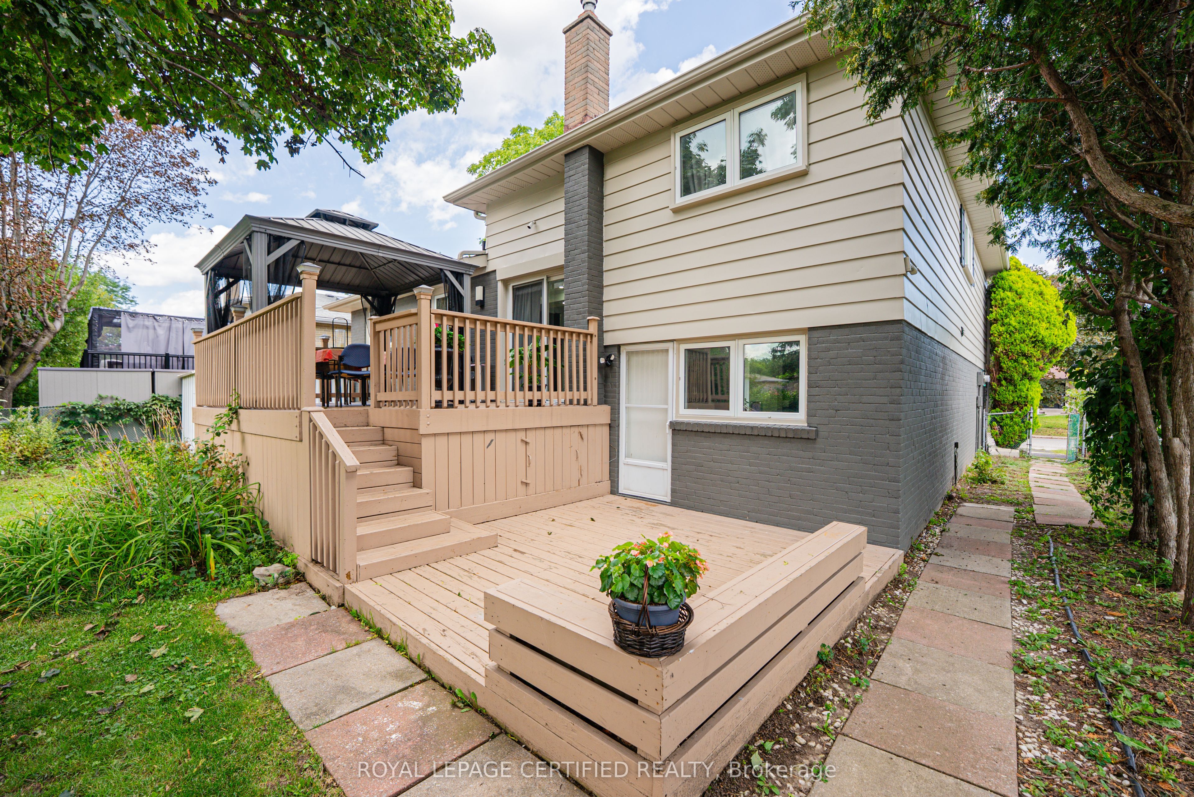 48 Highcastle Road Property Photo 49