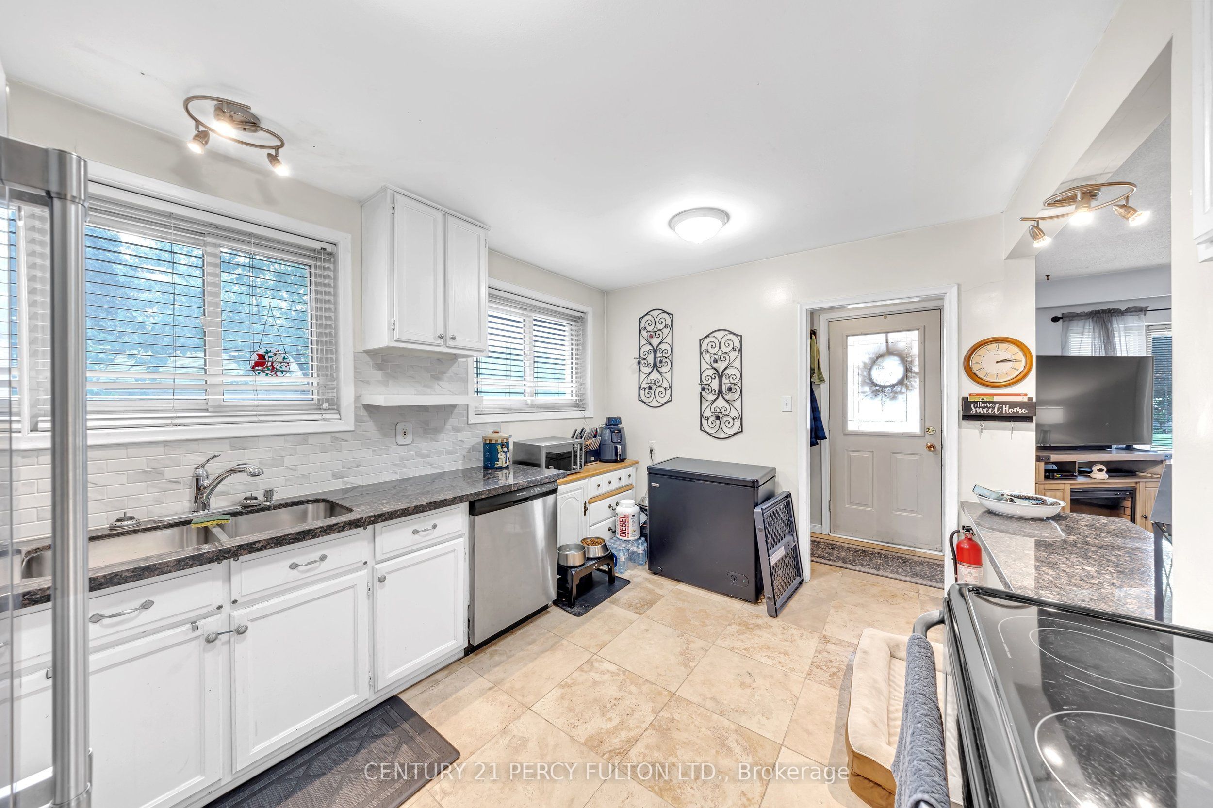 719 Balaton Avenue Property Photo 11