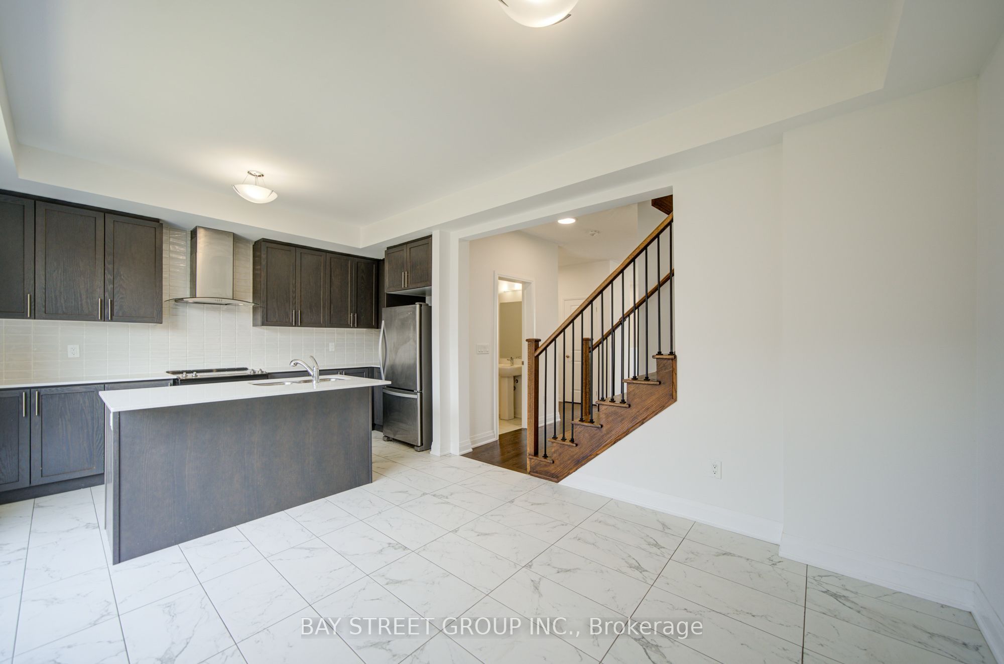 36 Elkington Crescent Property Photo 10