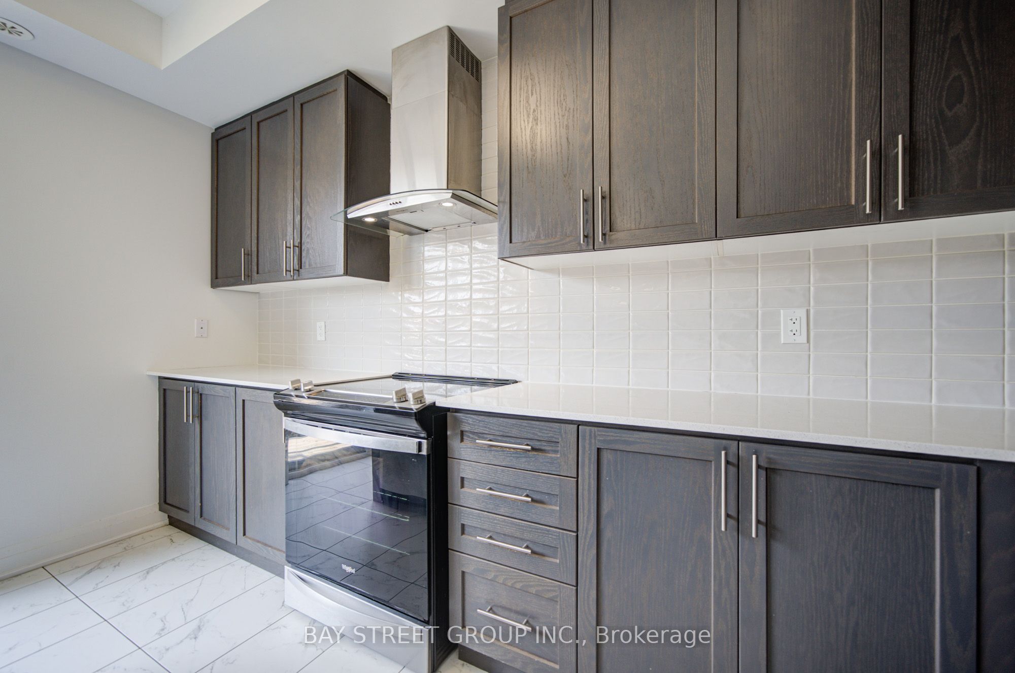 36 Elkington Crescent Property Photo 12
