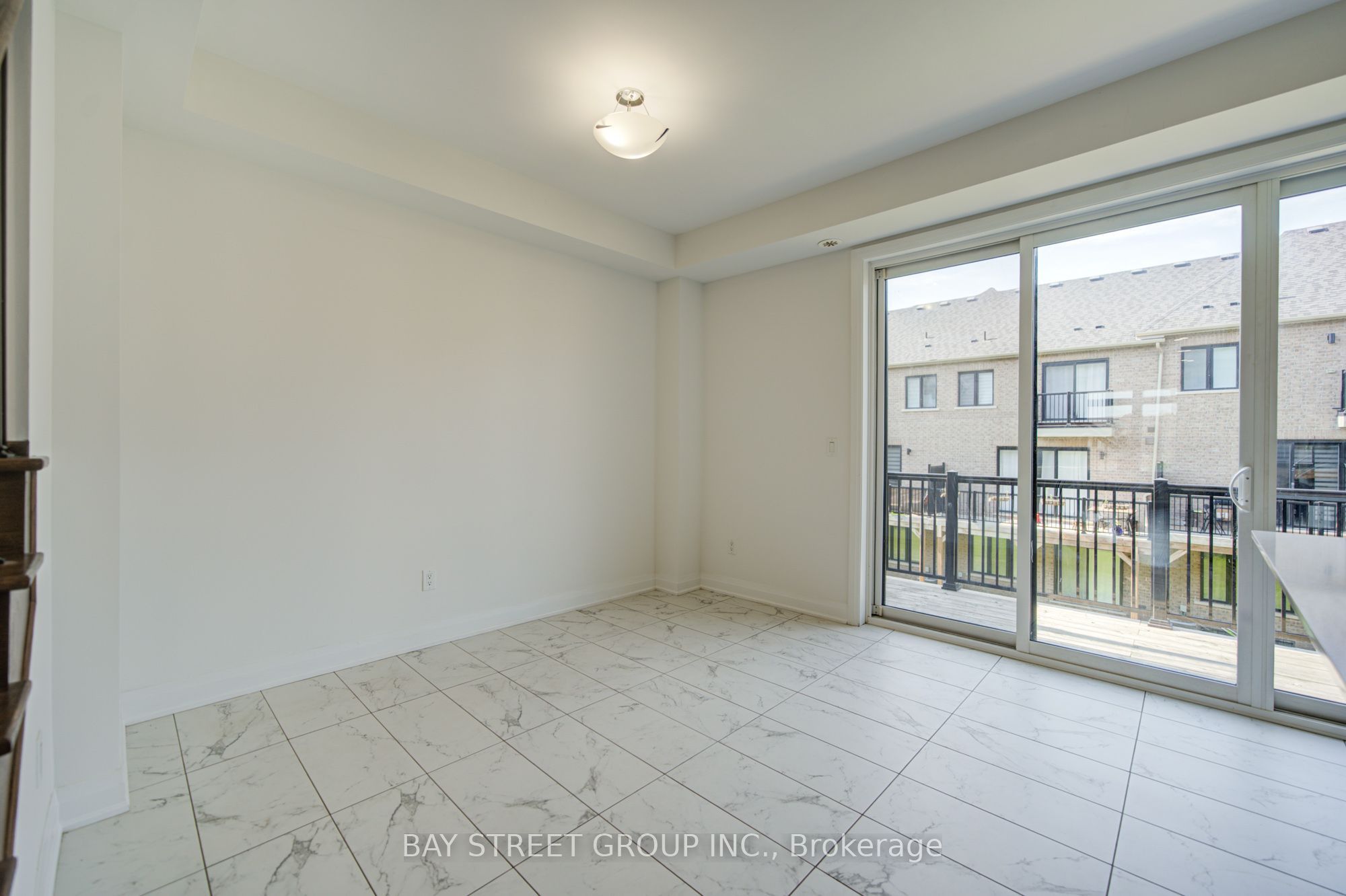 36 Elkington Crescent Property Photo 15