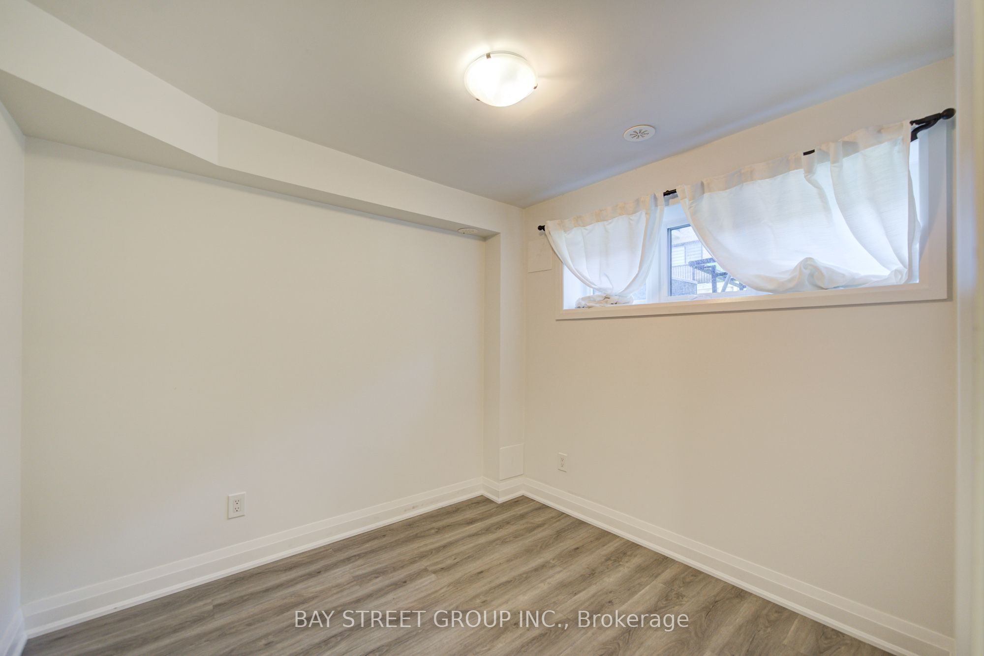 36 Elkington Crescent Property Photo 46