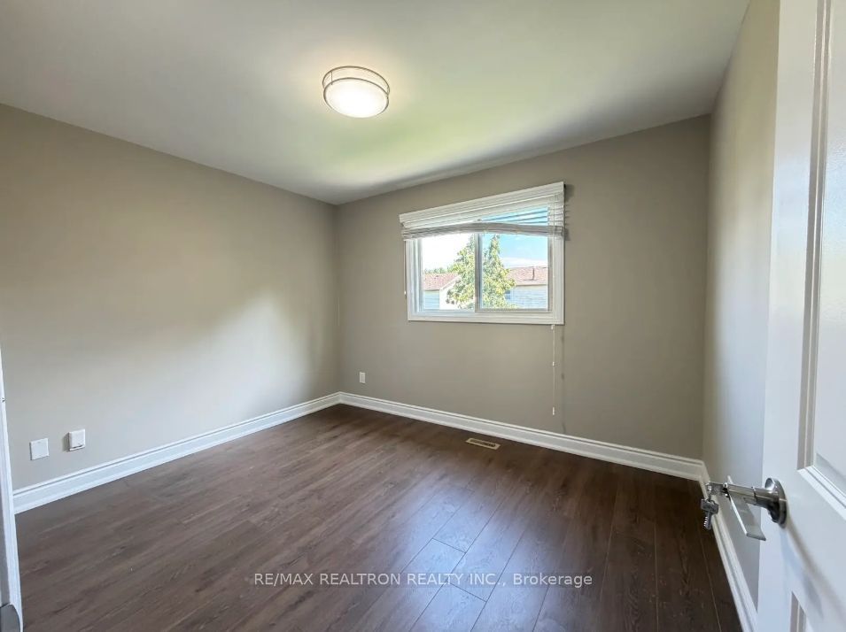 122 Copperwood Square Property Photo 17
